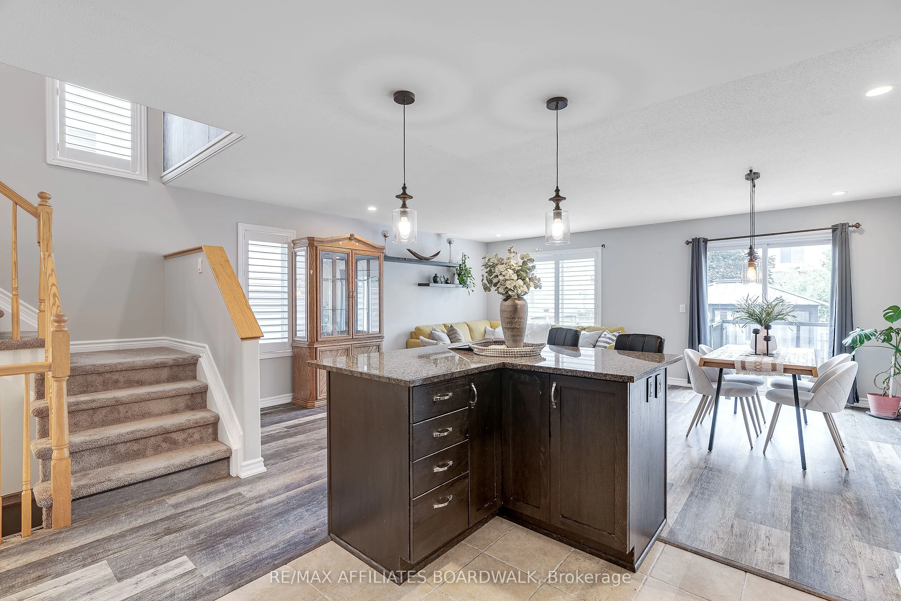 317 Glenbrae Avenue