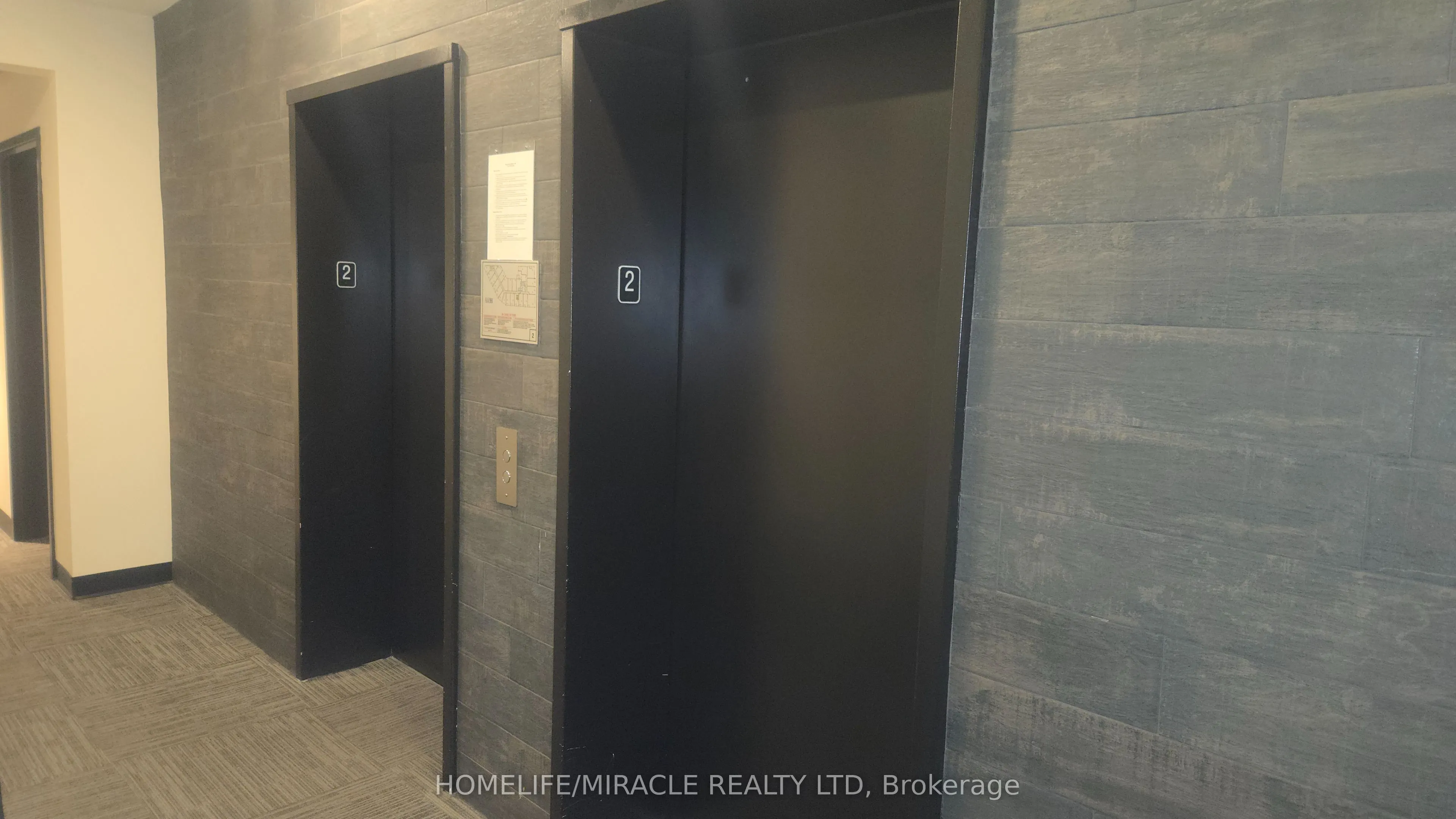 690 King Street W, #221