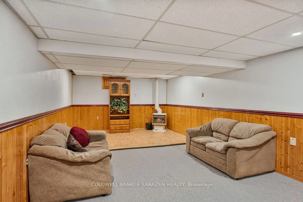 121 Topley Crescent