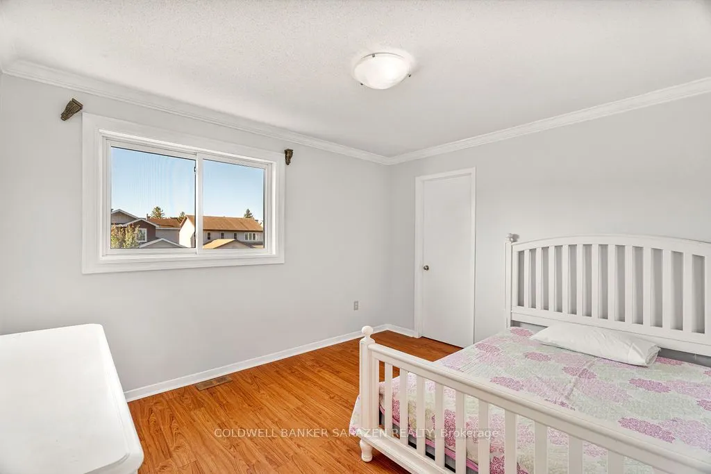 121 Topley Crescent