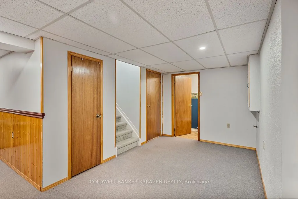 121 Topley Crescent