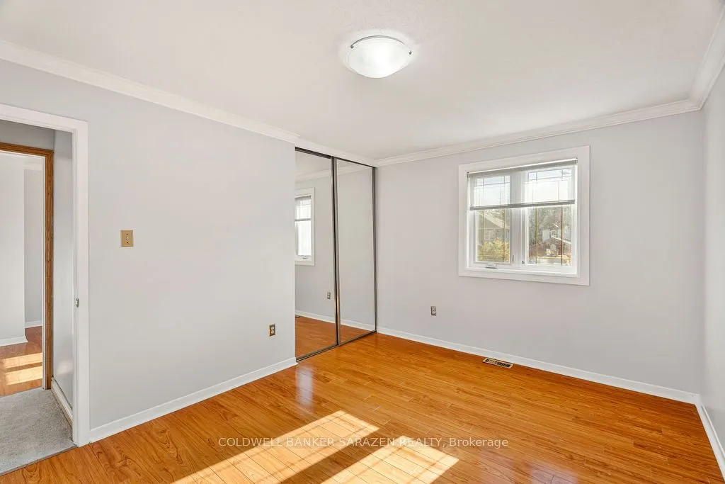121 Topley Crescent