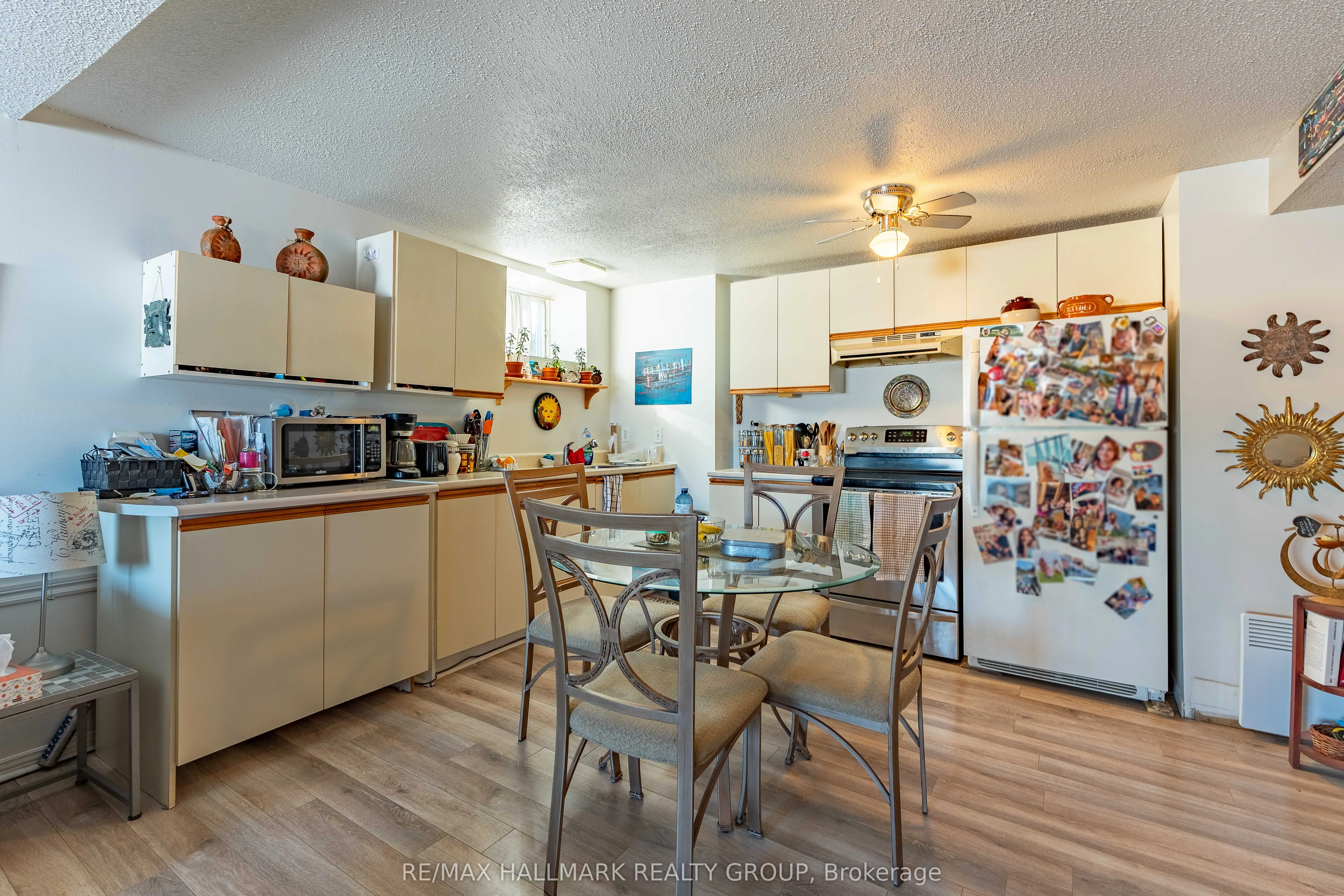1109-1111 Main Street E