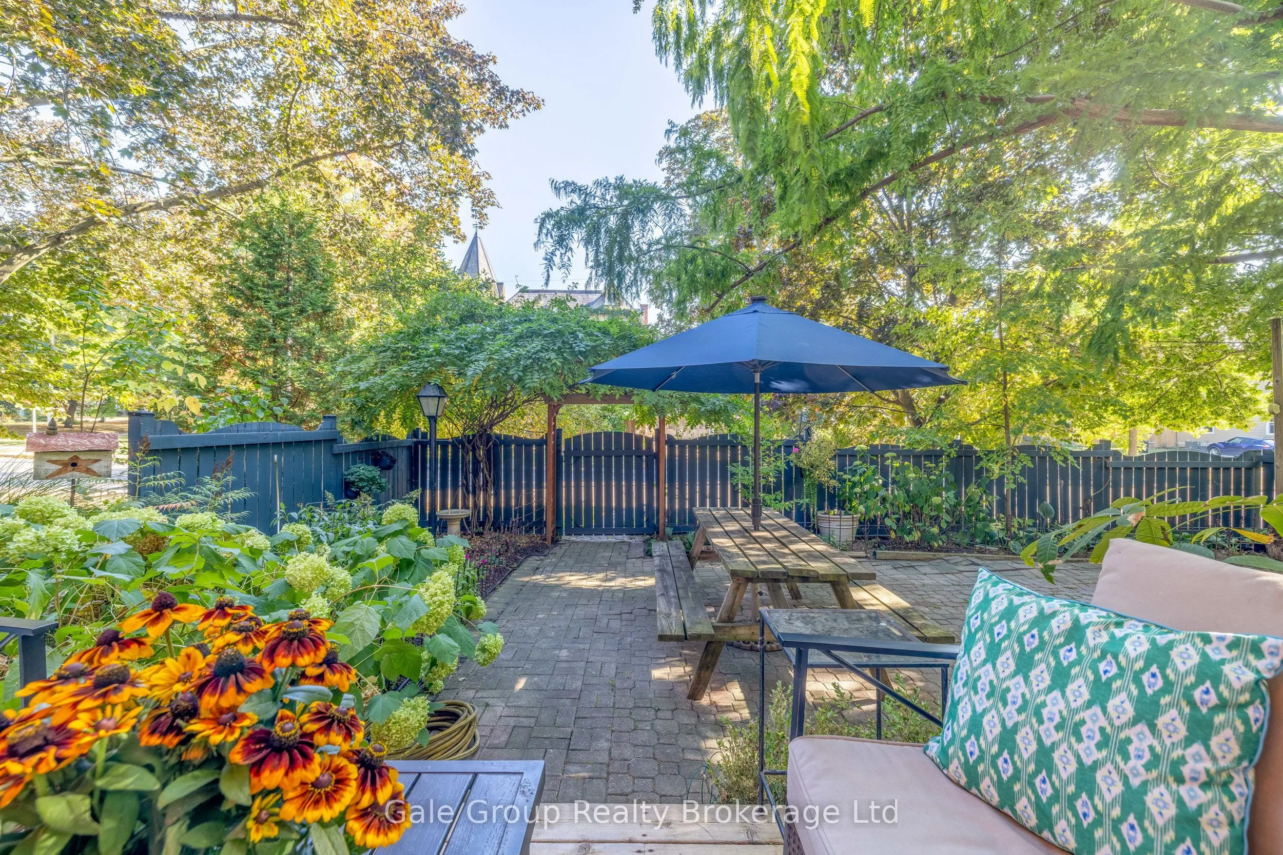 105 Vansittart Avenue