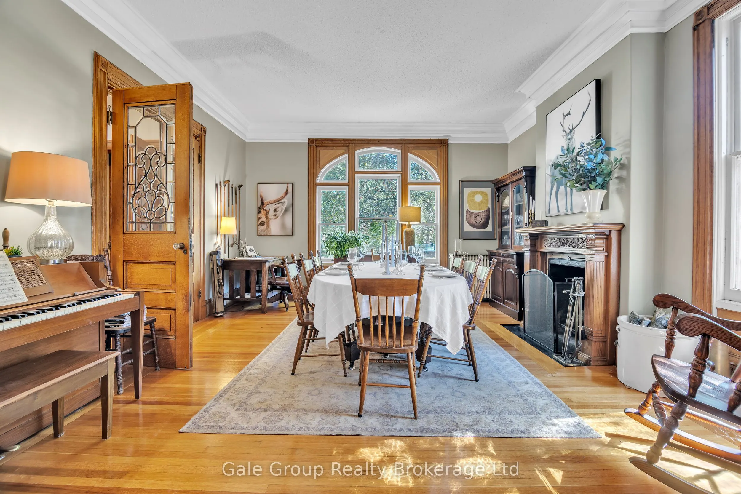 105 Vansittart Avenue