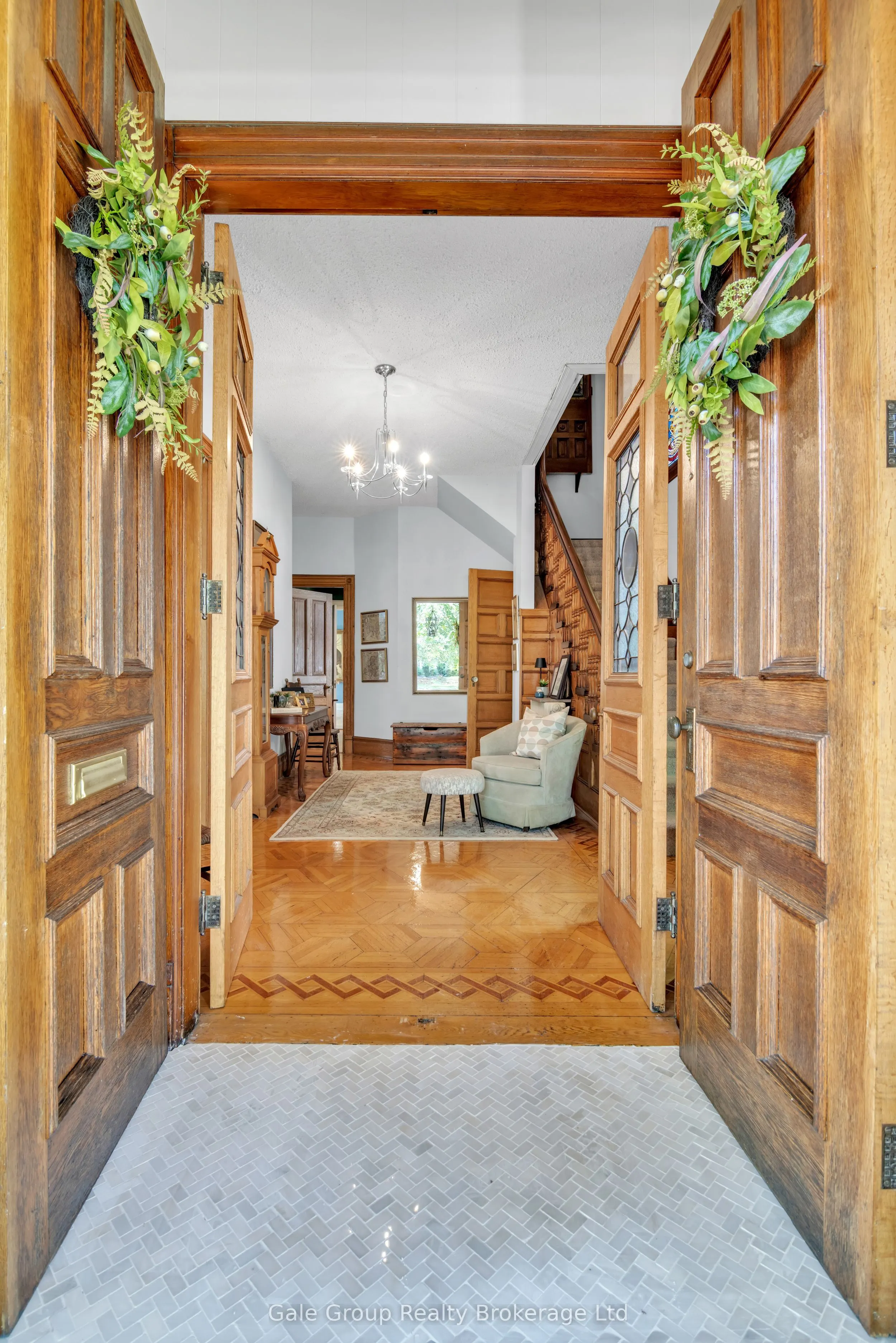 105 Vansittart Avenue