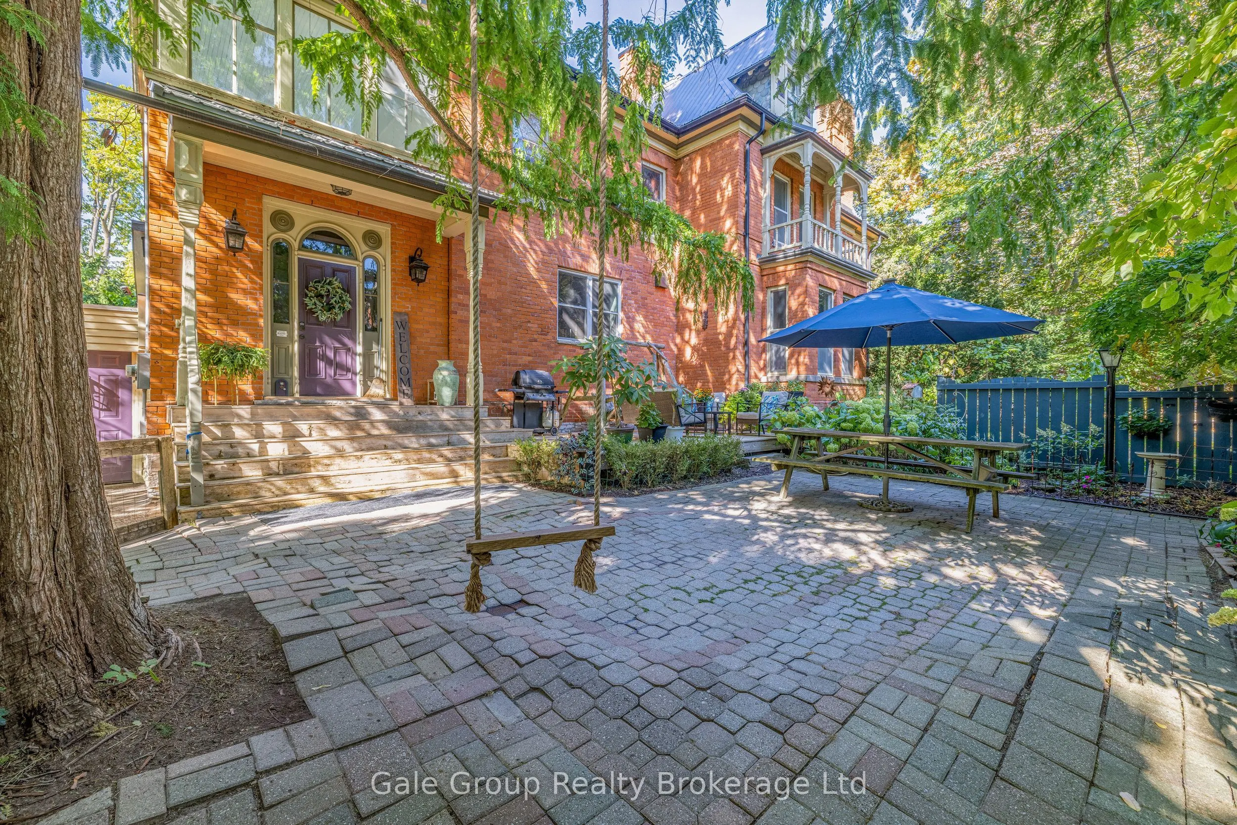 105 Vansittart Avenue