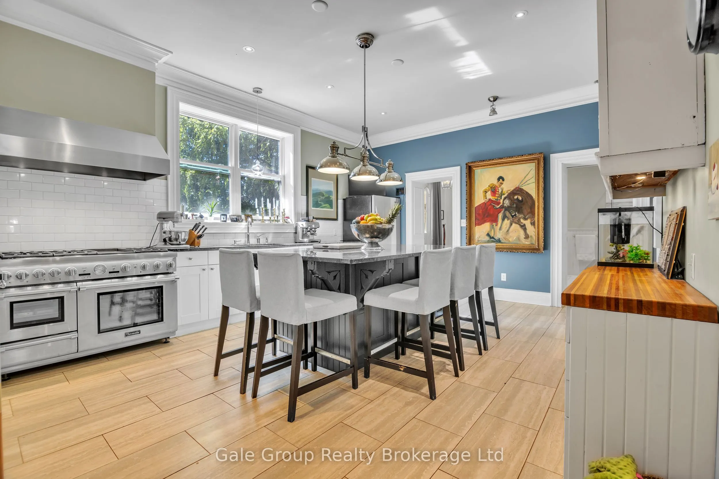 105 Vansittart Avenue