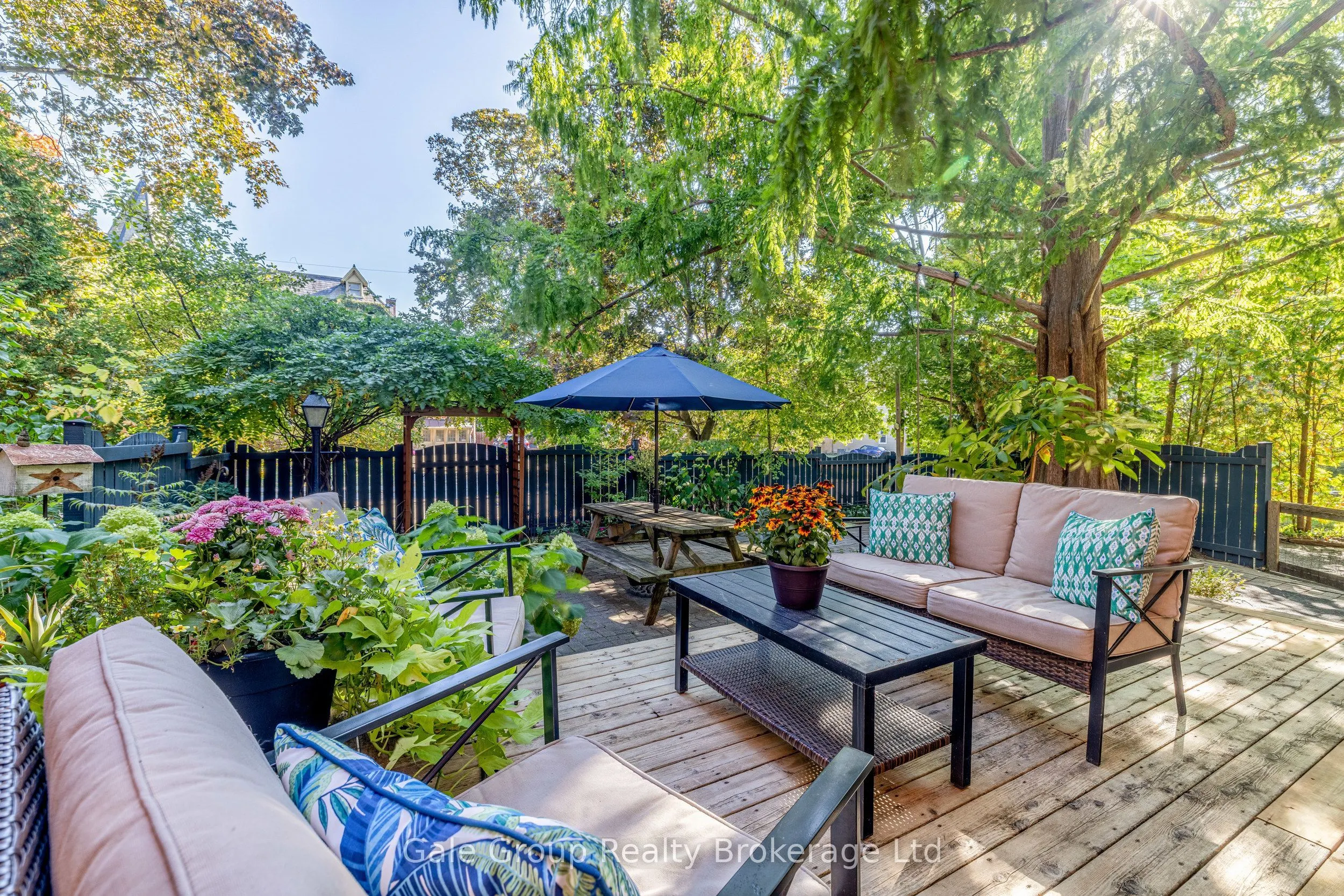105 Vansittart Avenue