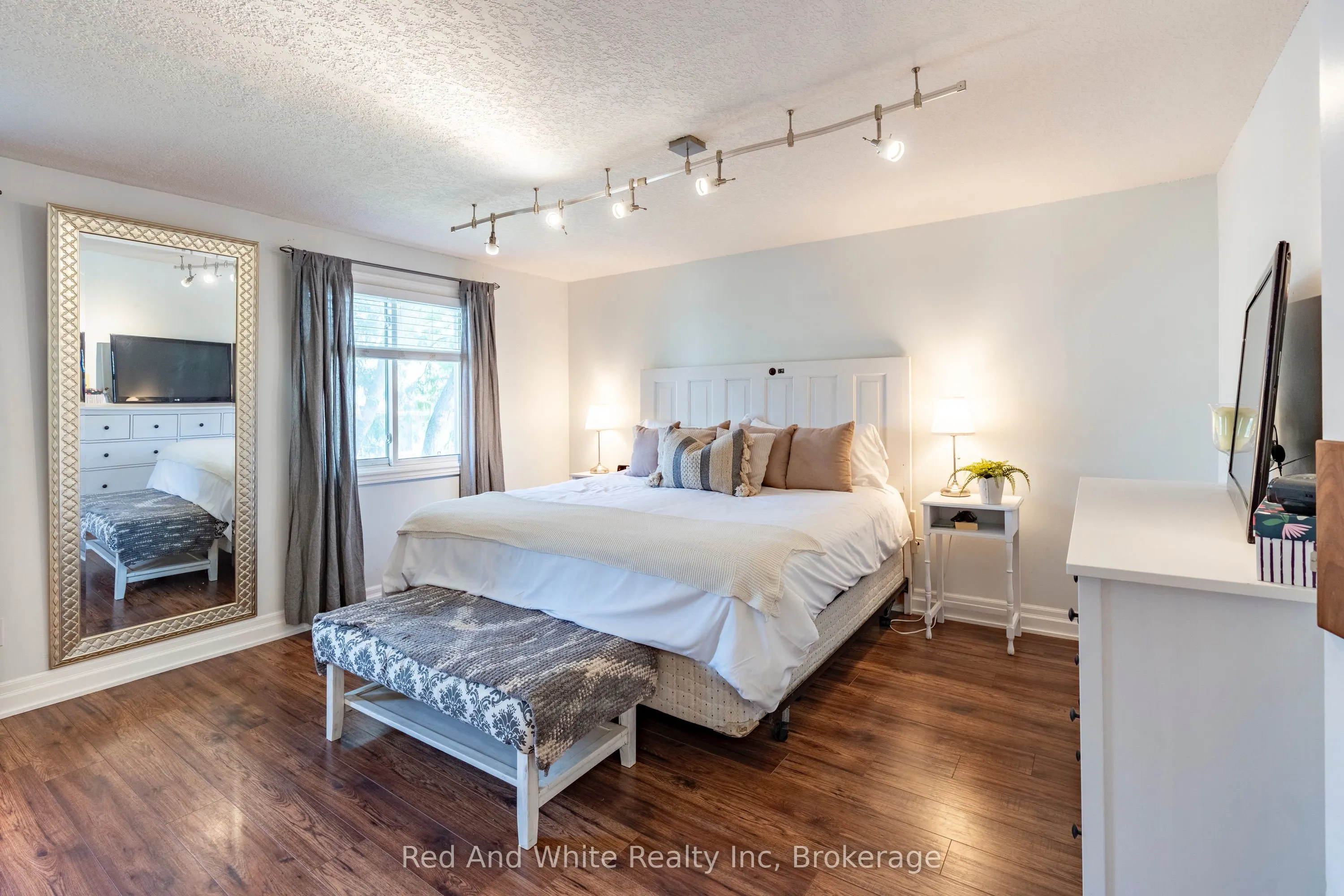 255 Northlake Drive, #3