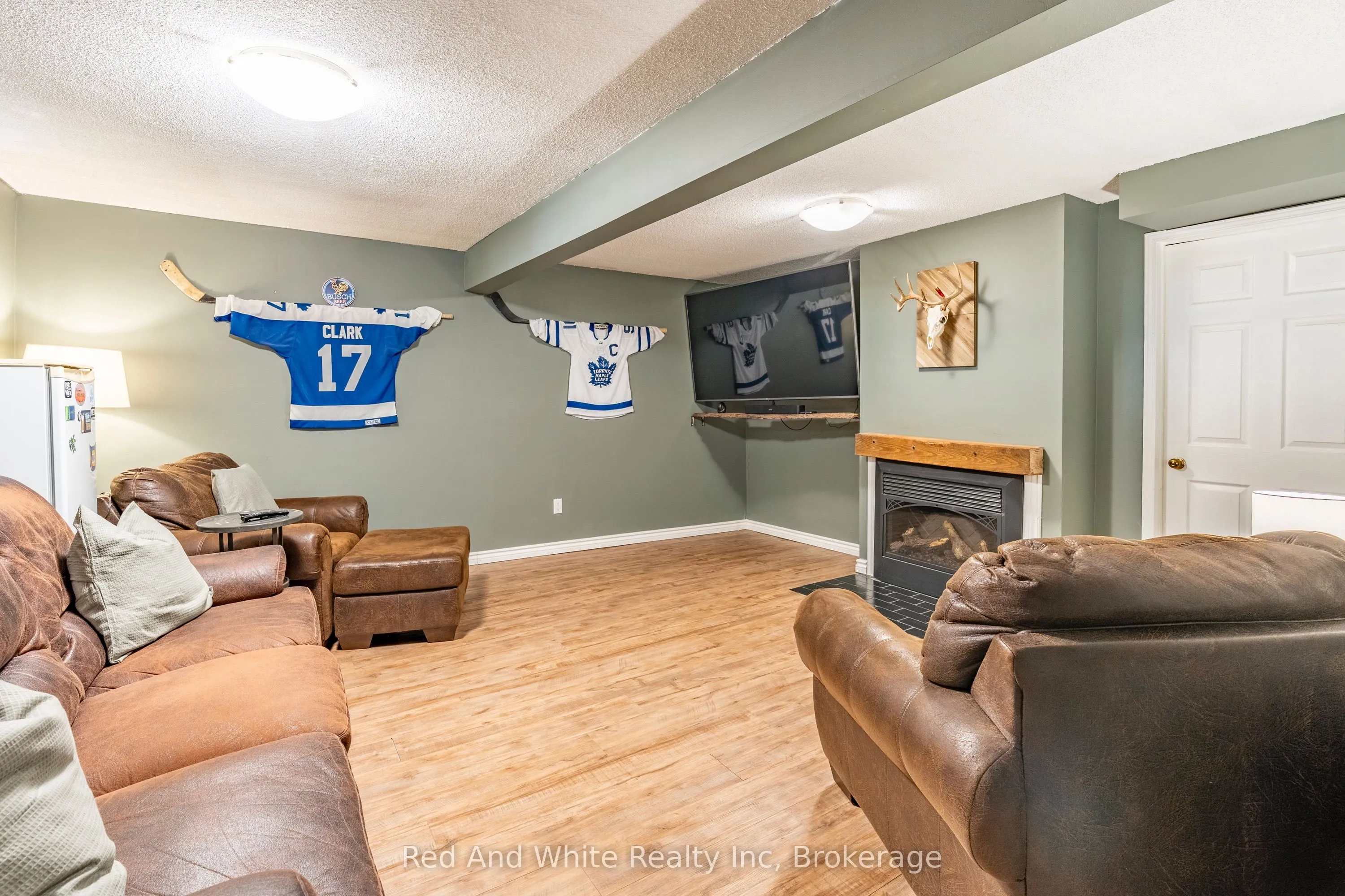 255 Northlake Drive, #3