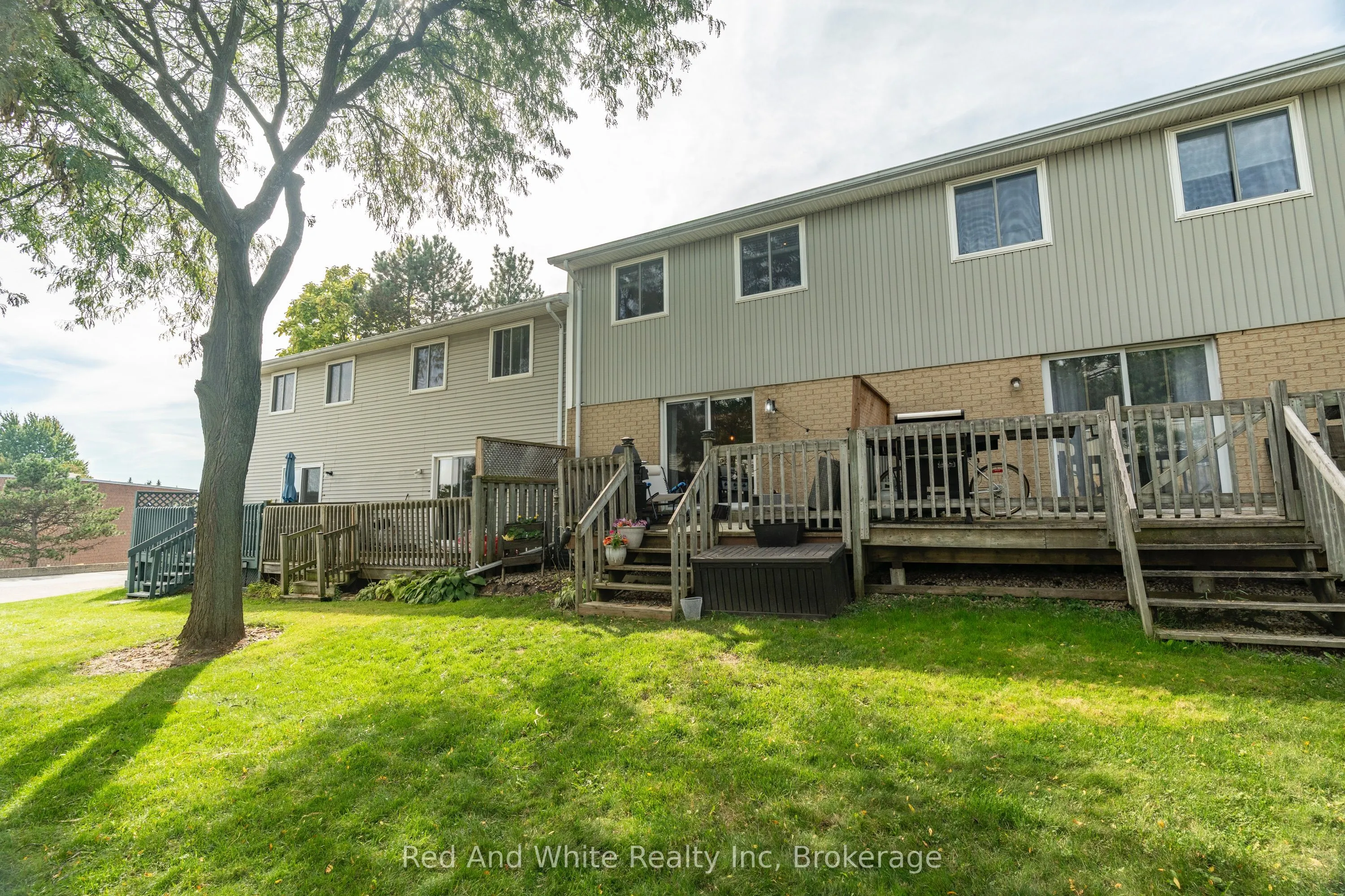 255 Northlake Drive, #3