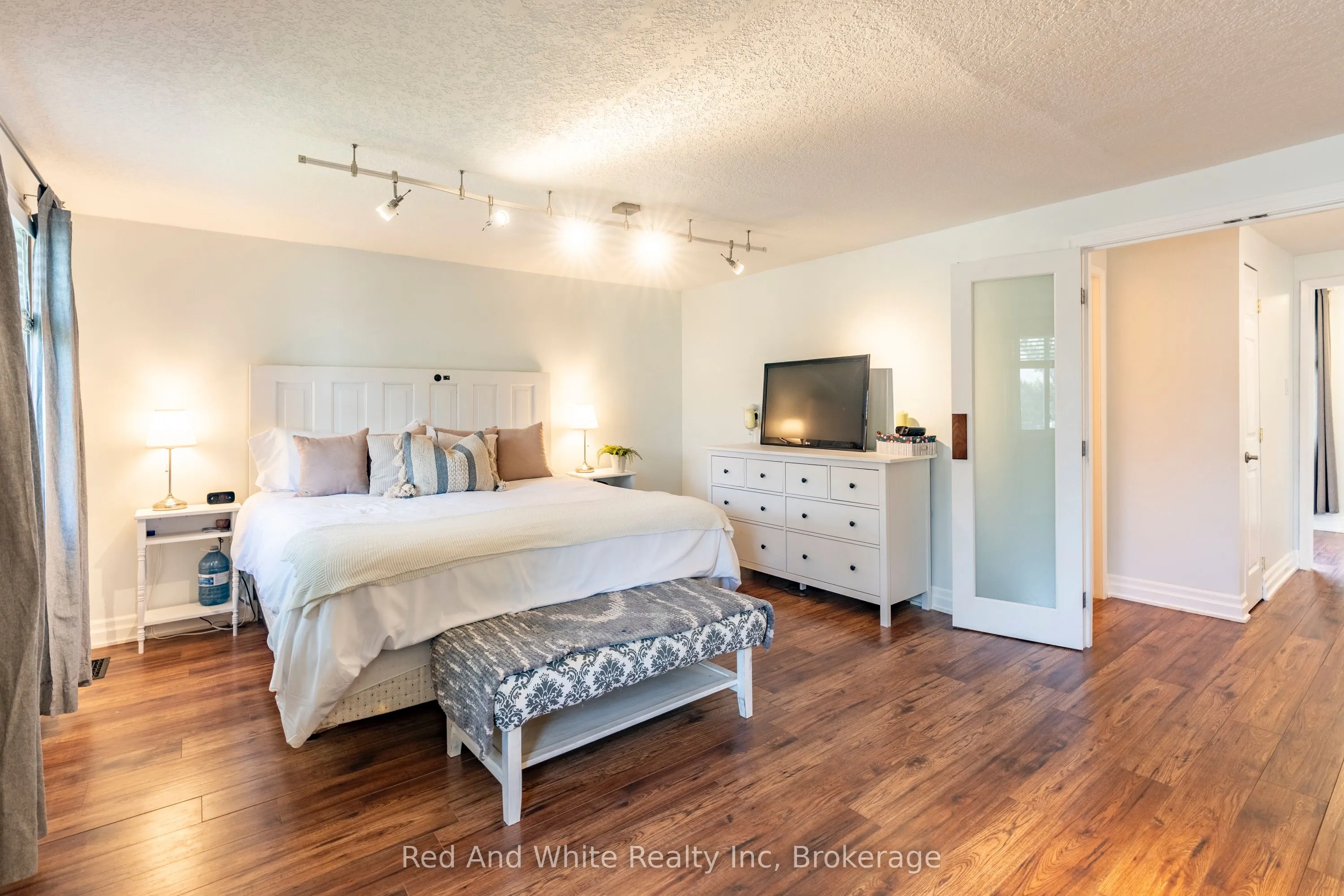 255 Northlake Drive, #3