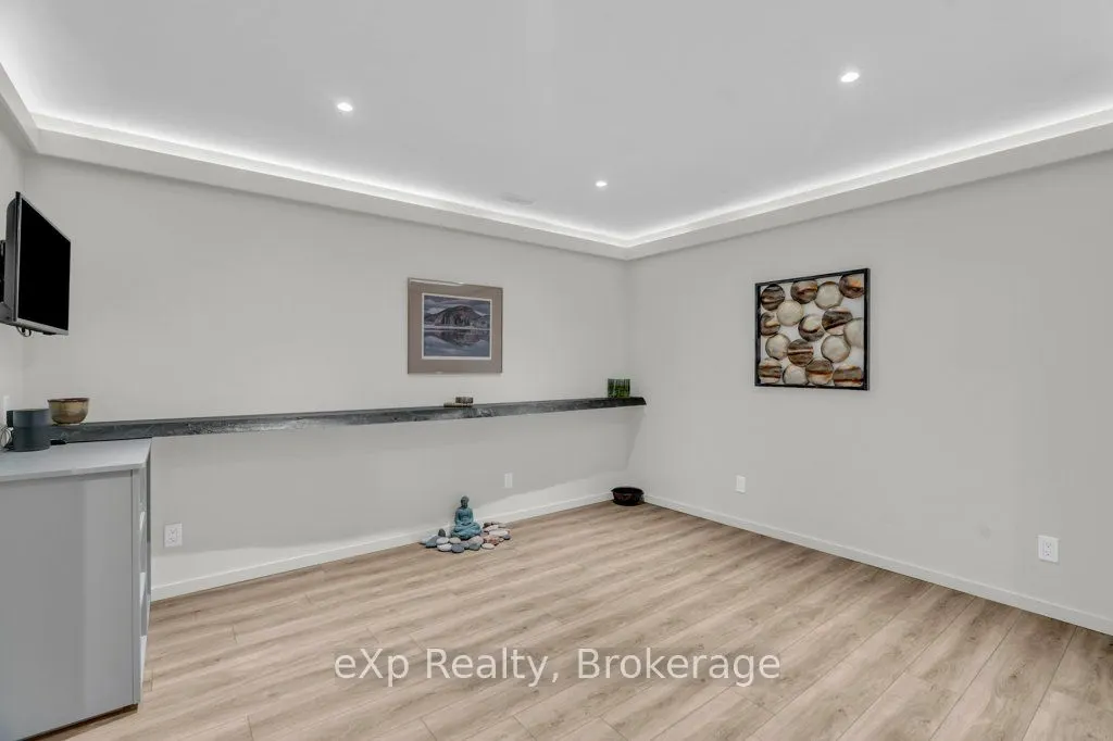 18 Colborn Street