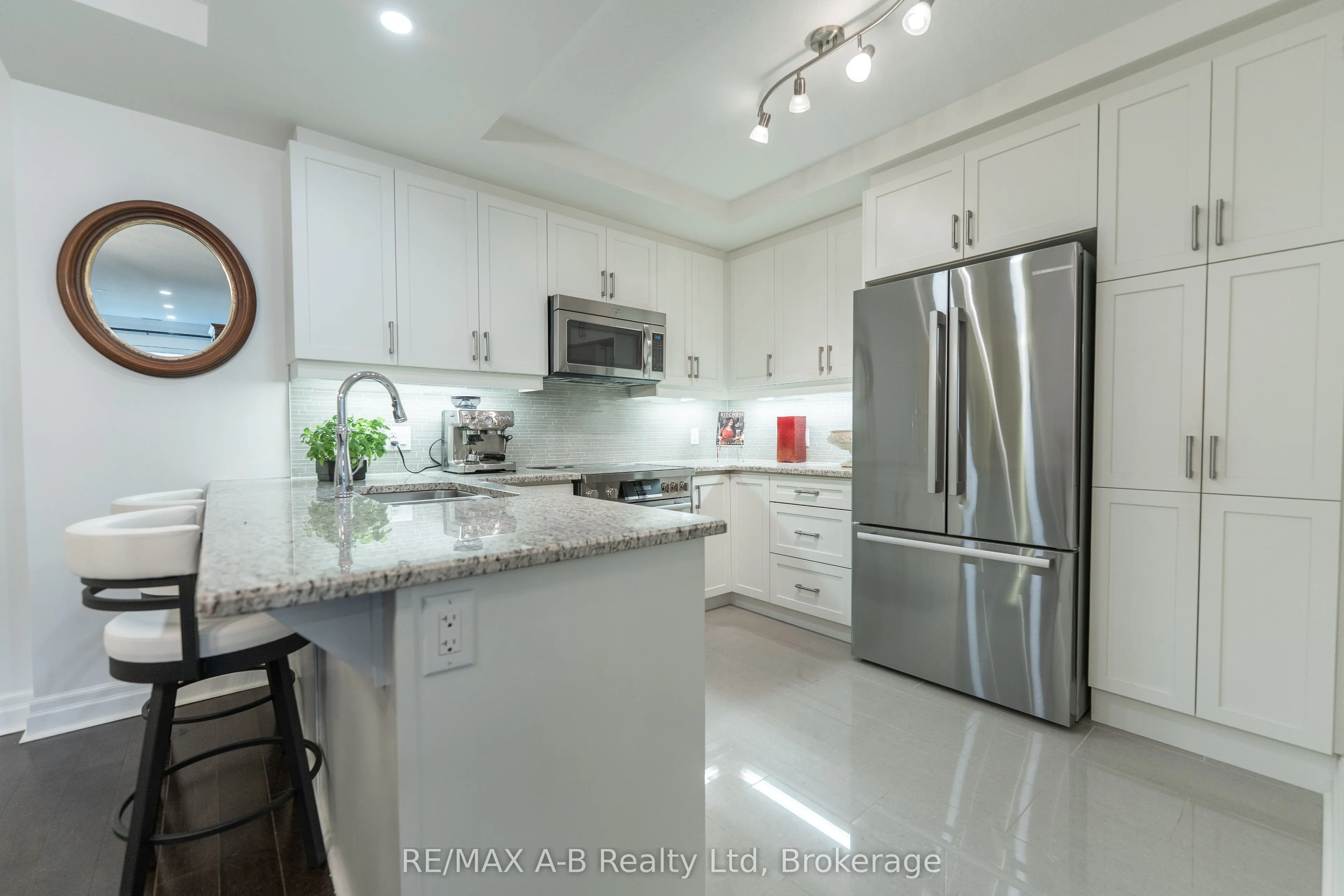 255 John Street N, #111
