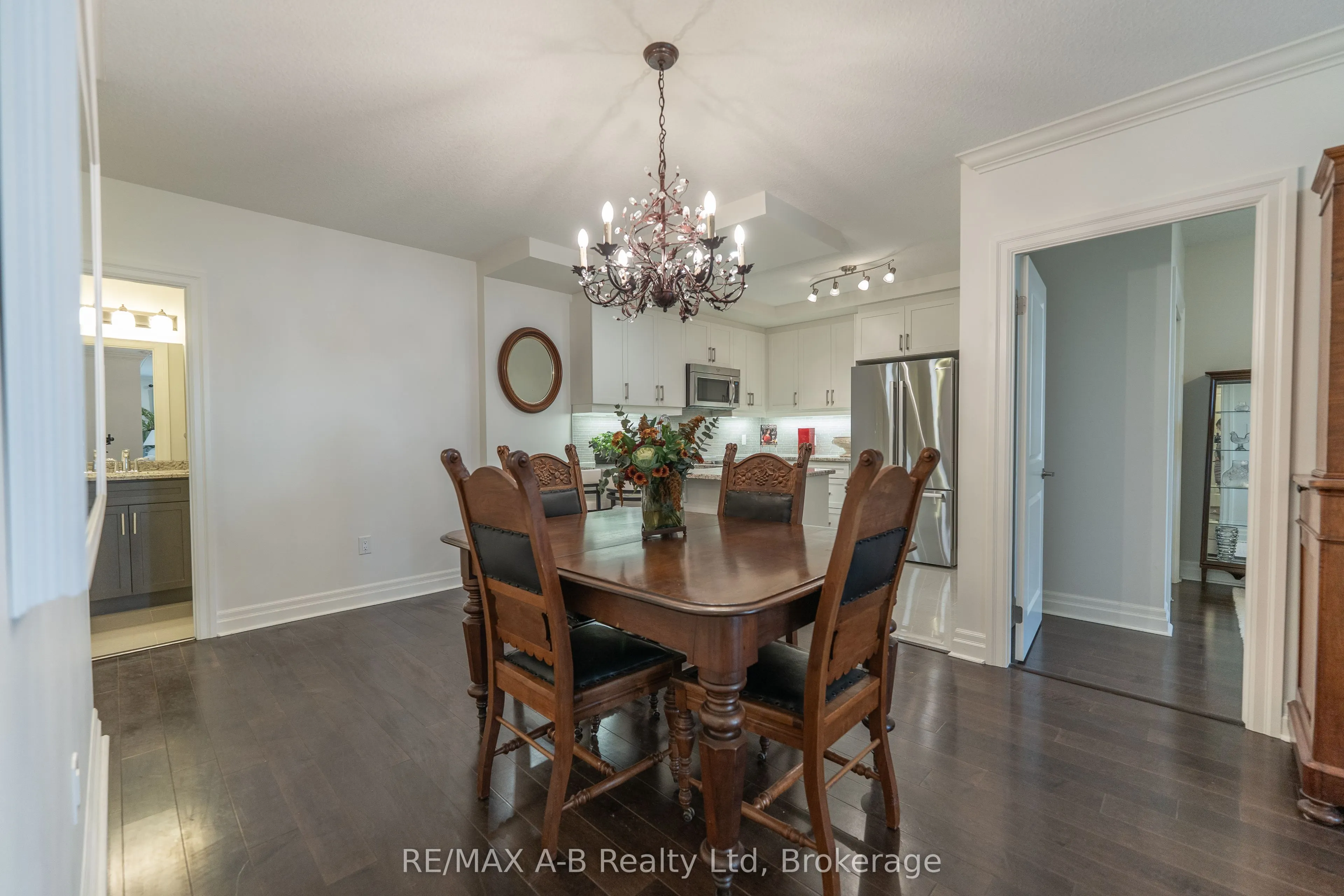 255 John Street N, #111