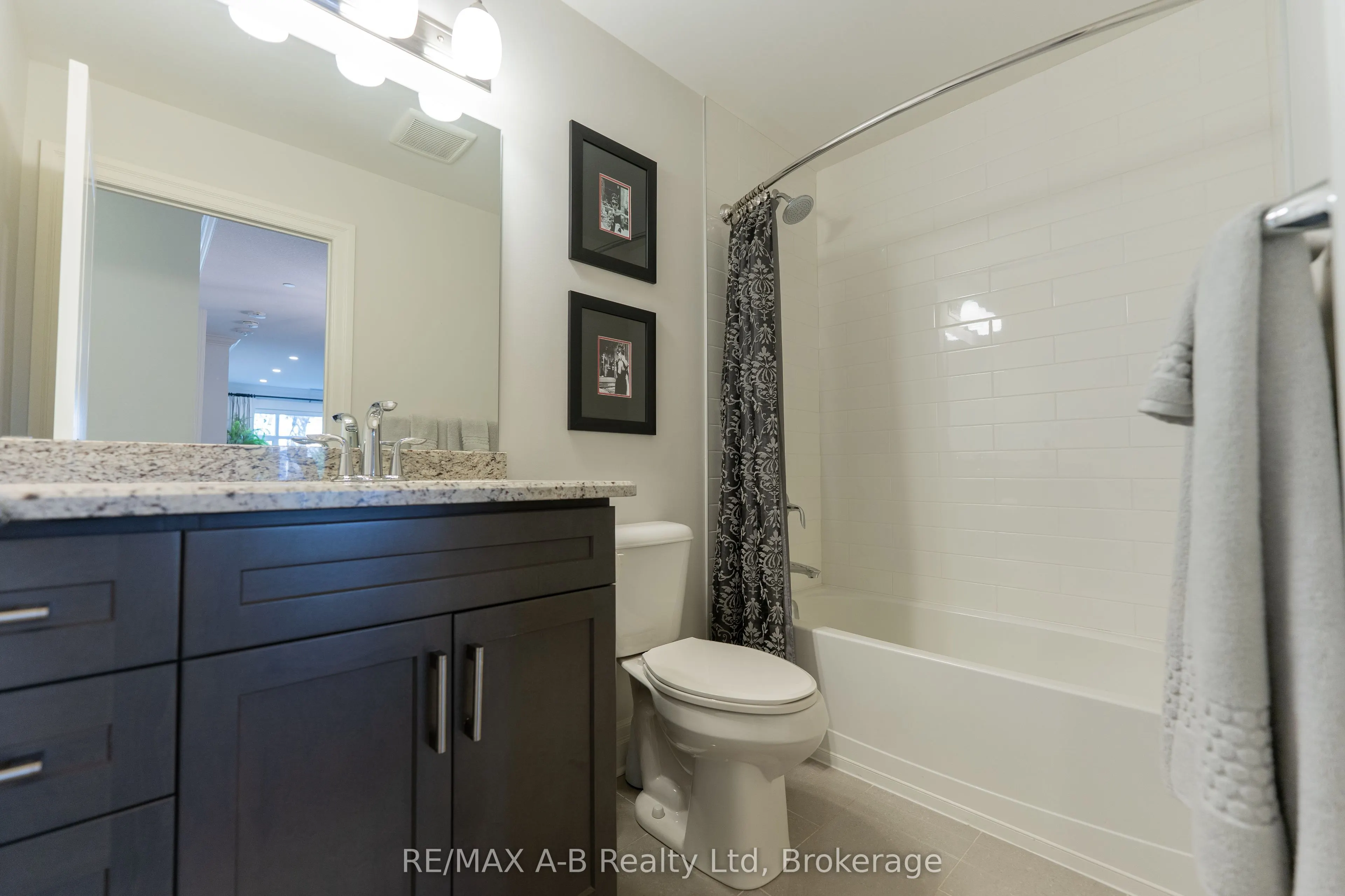 255 John Street N, #111