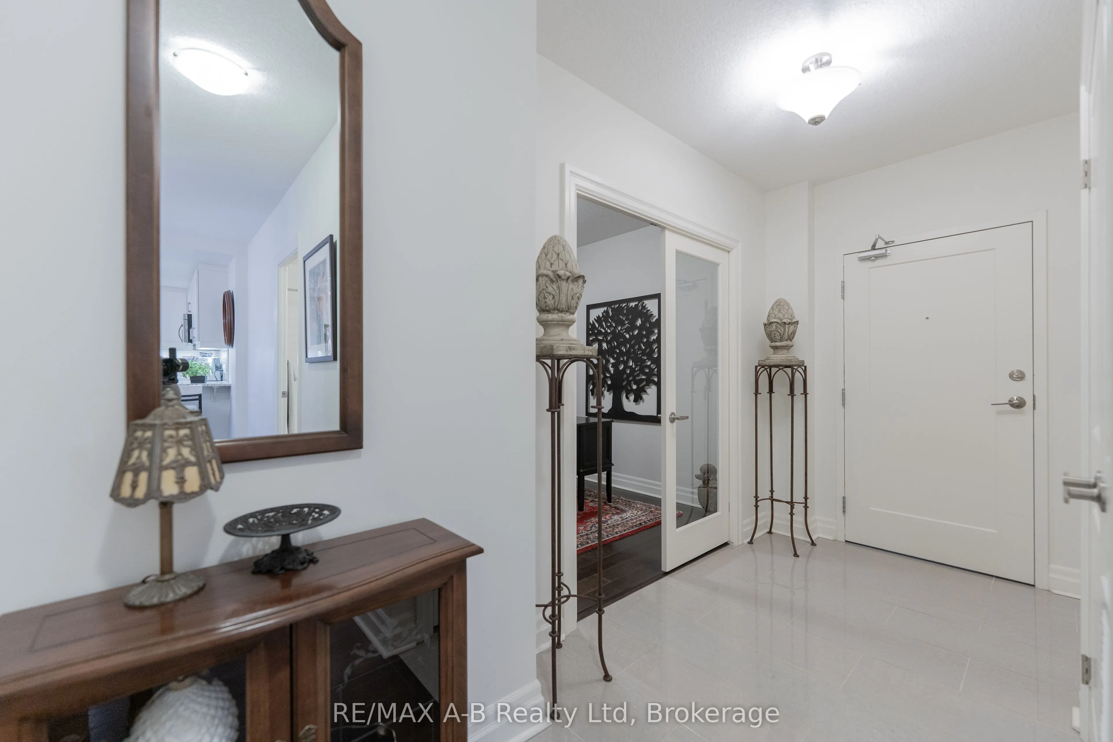 255 John Street N, #111