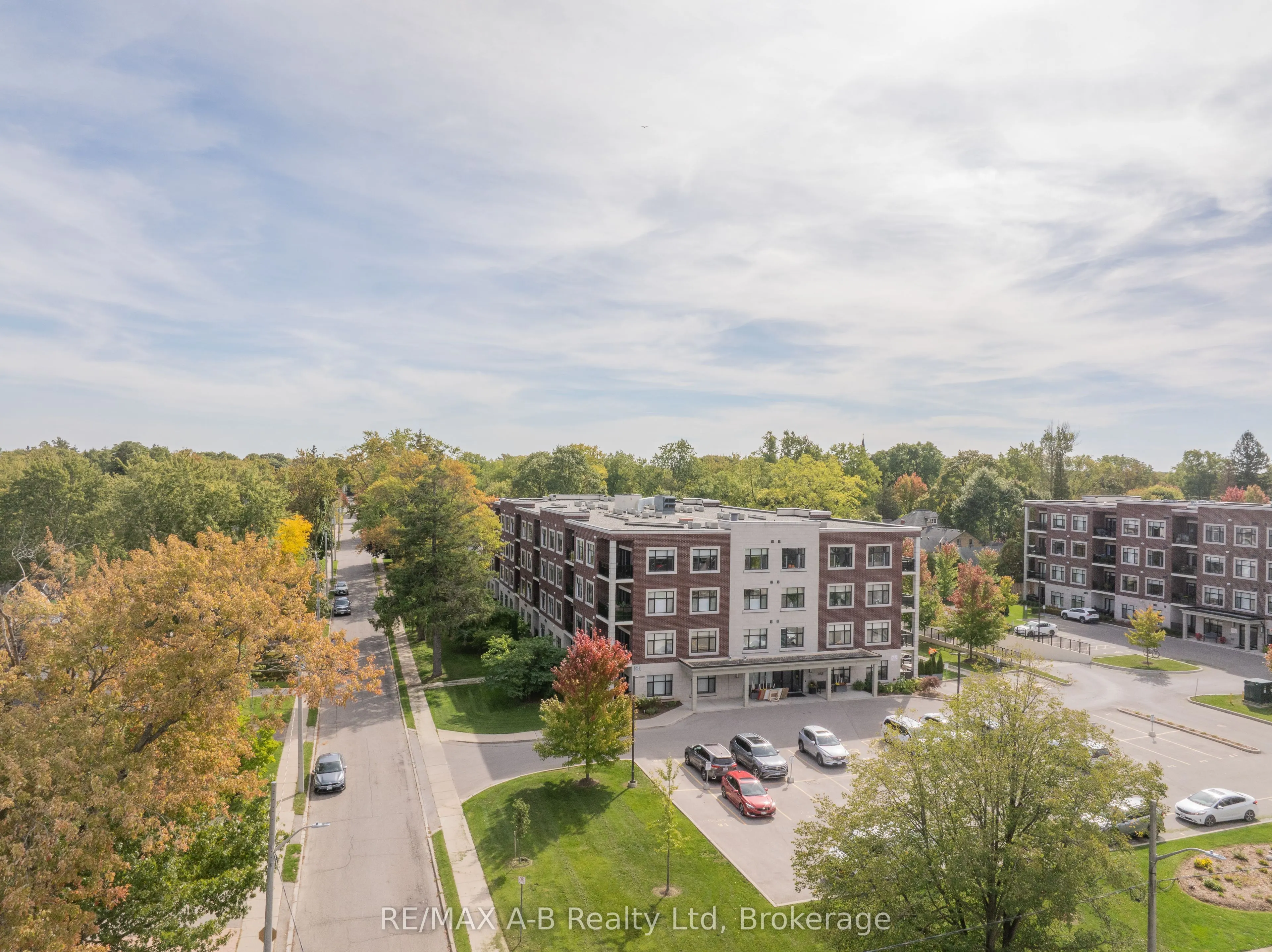 255 John Street N, #111