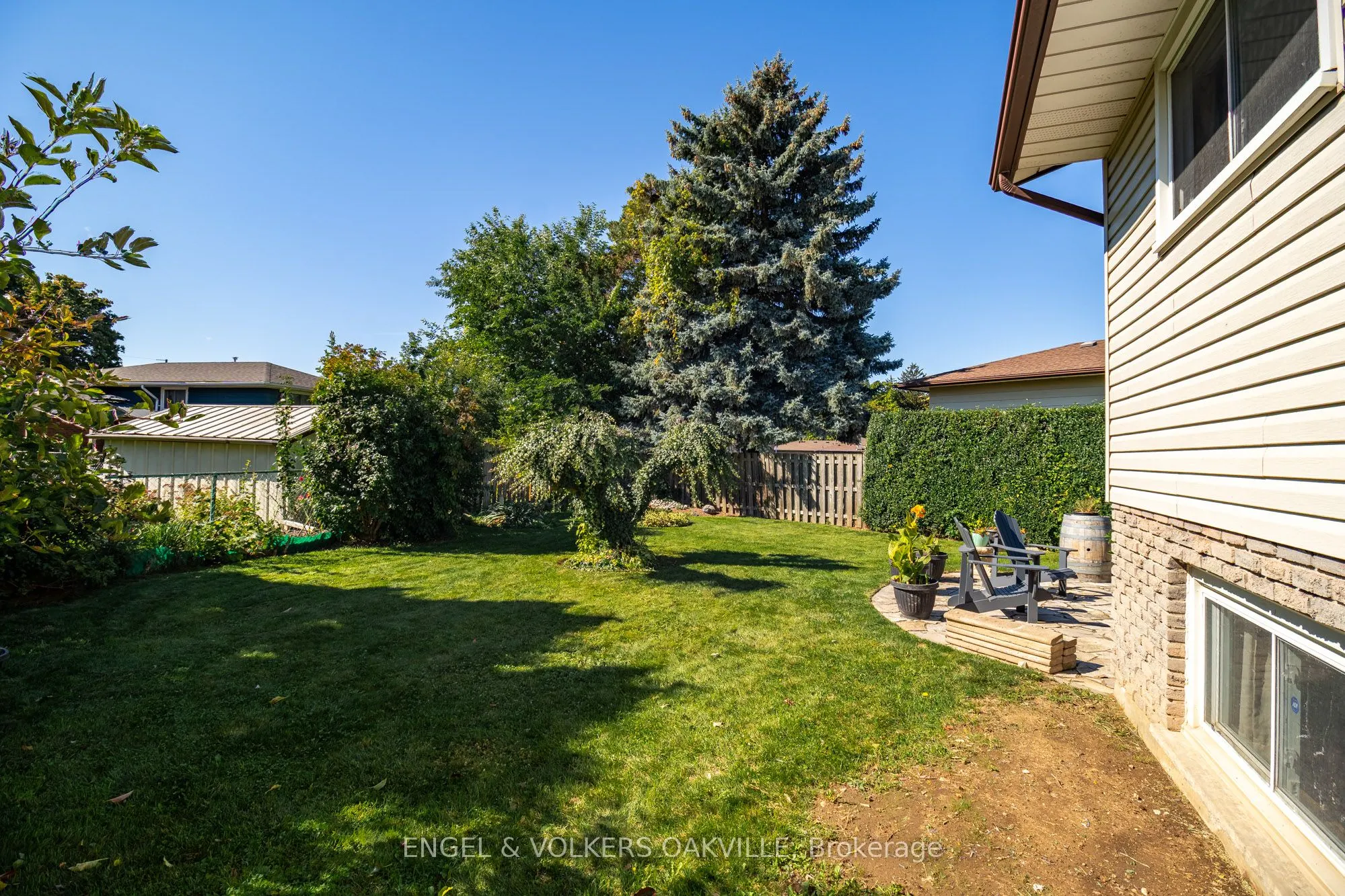 22 Sandy Cove Circle