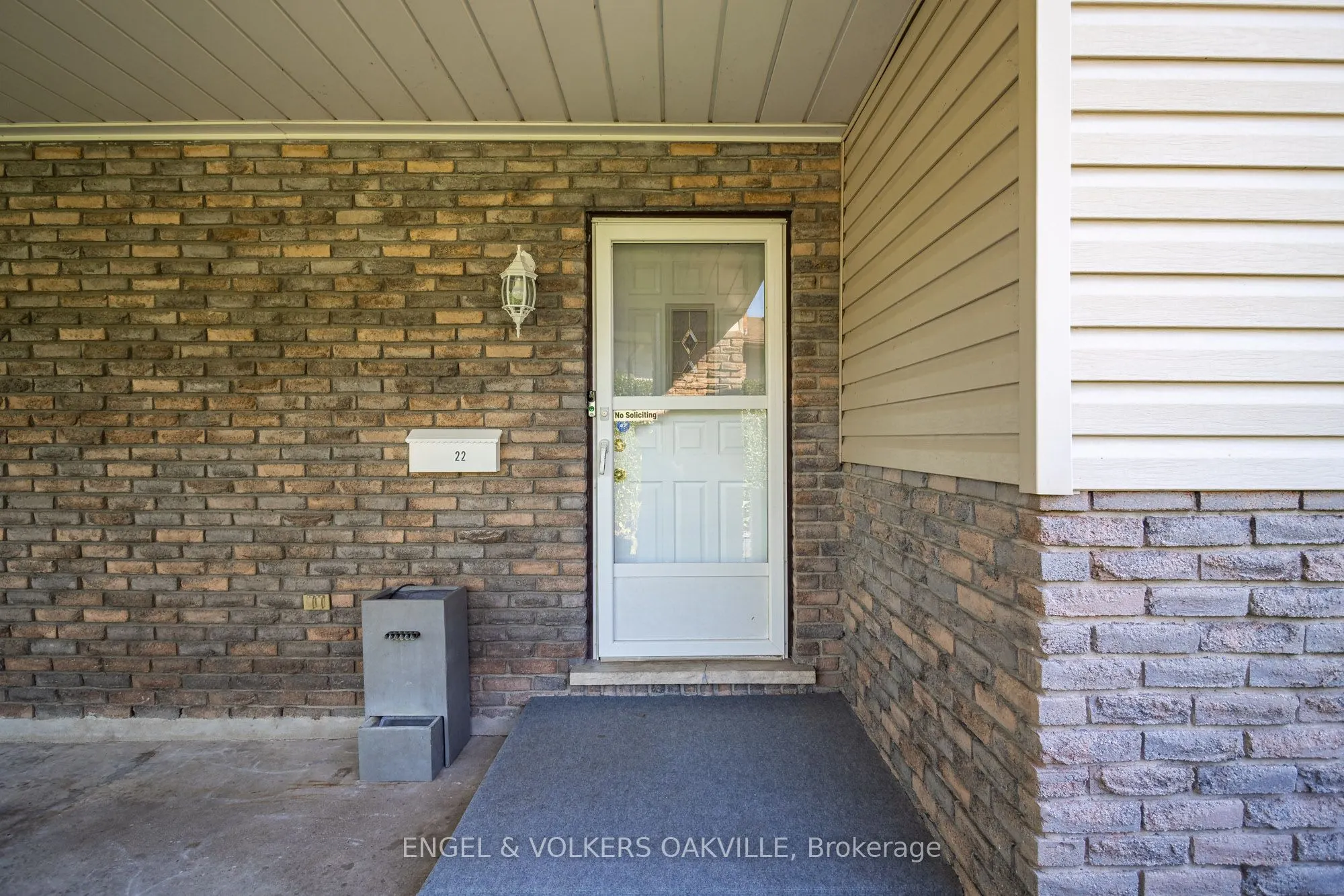 22 Sandy Cove Circle