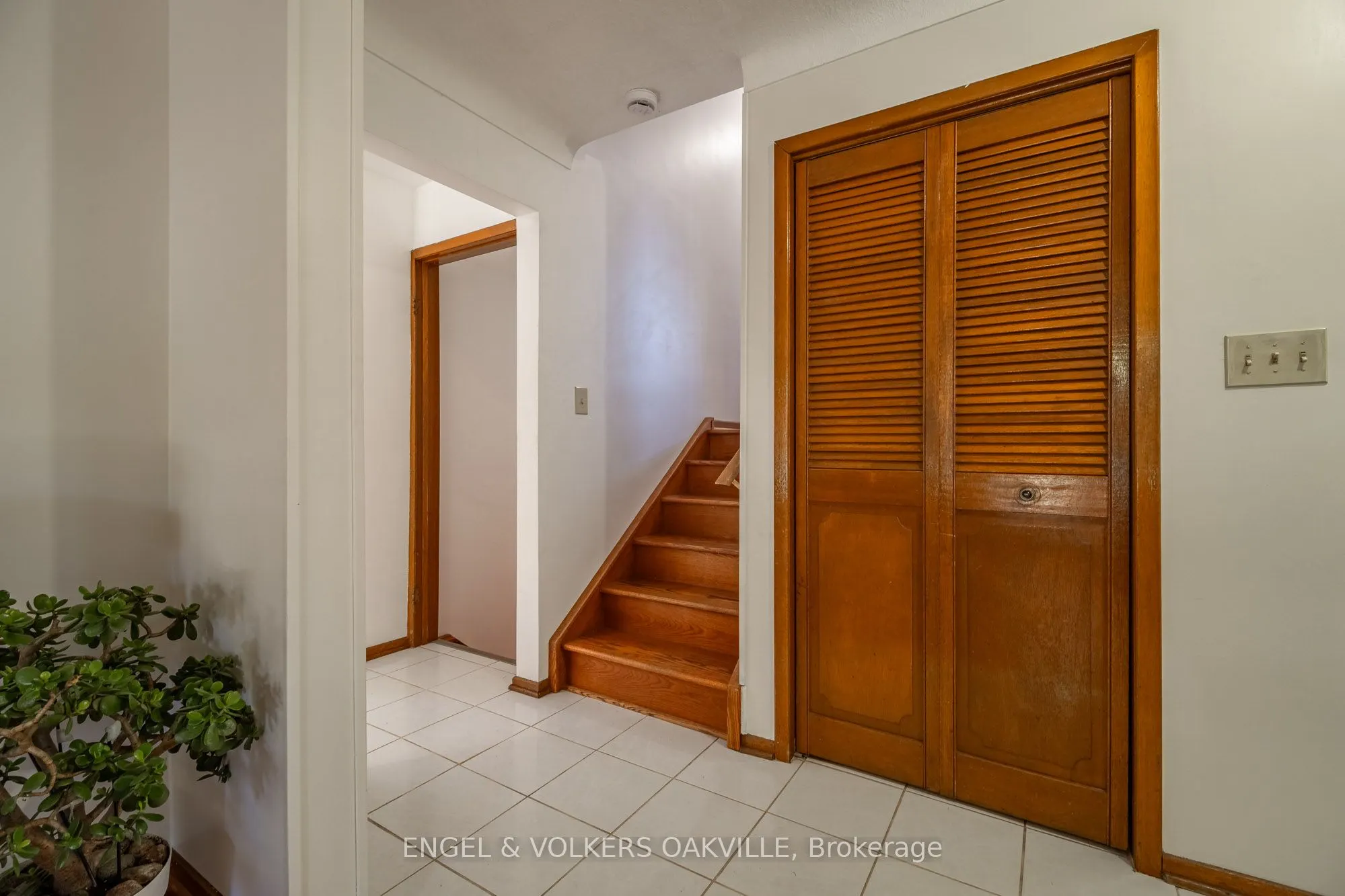 22 Sandy Cove Circle