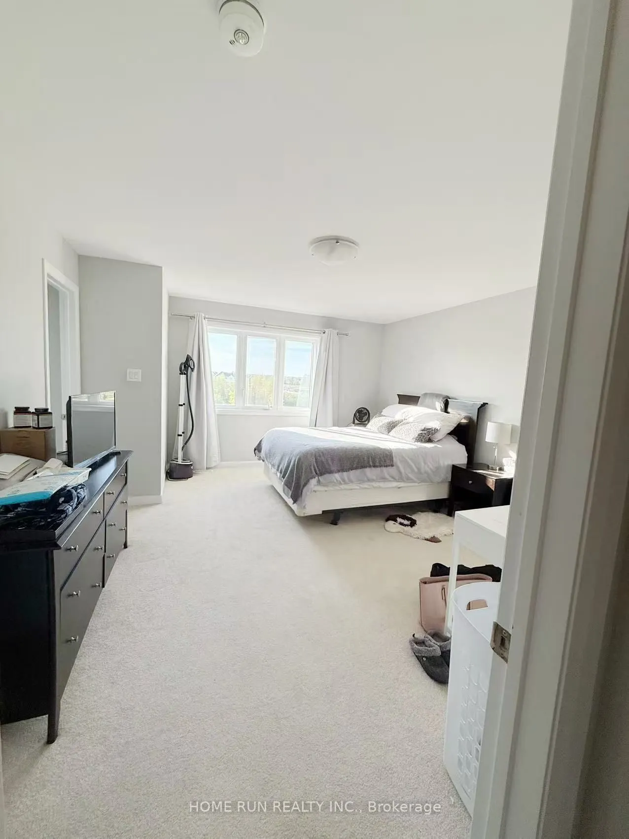 75 Aura Avenue