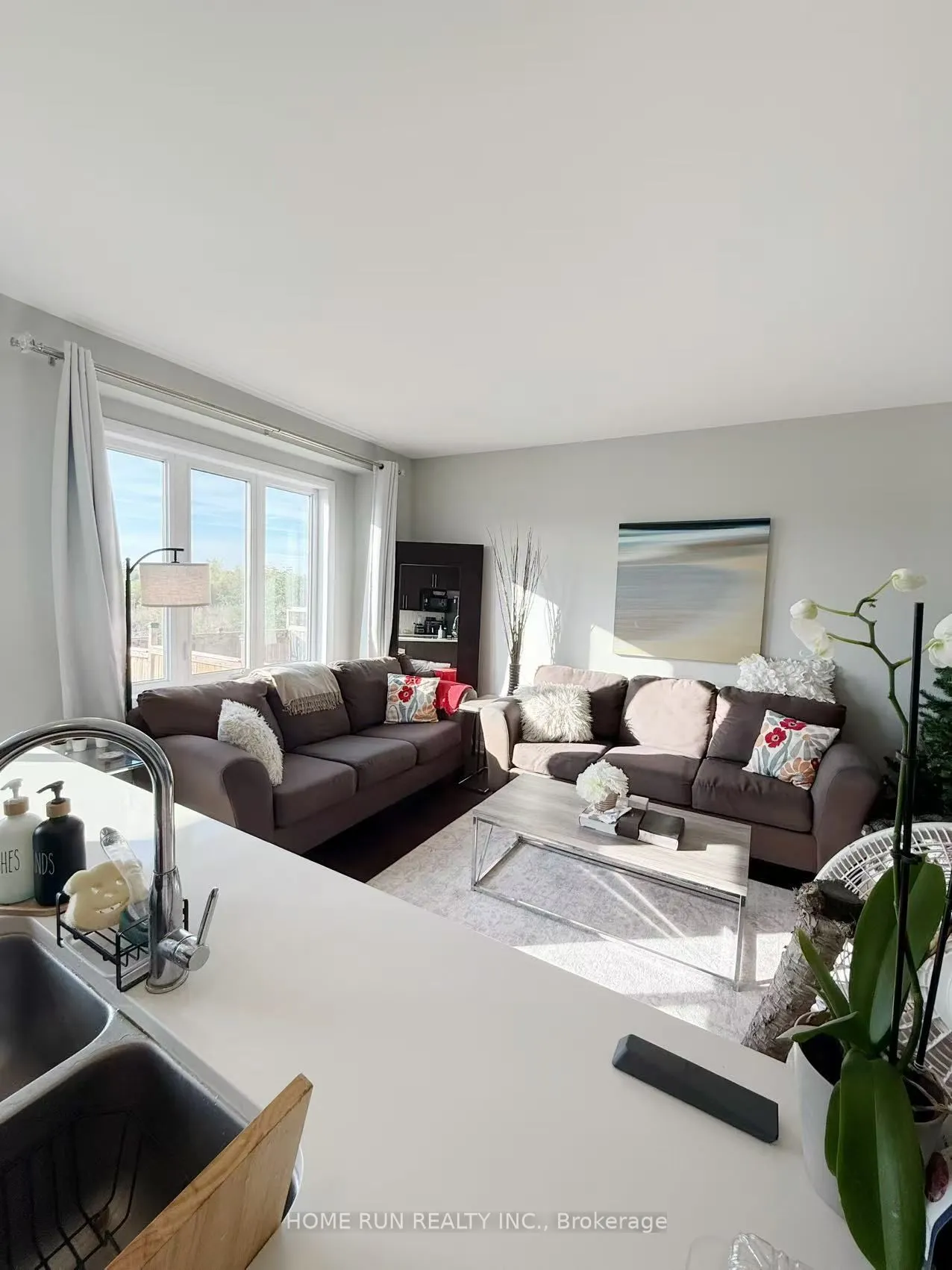 75 Aura Avenue