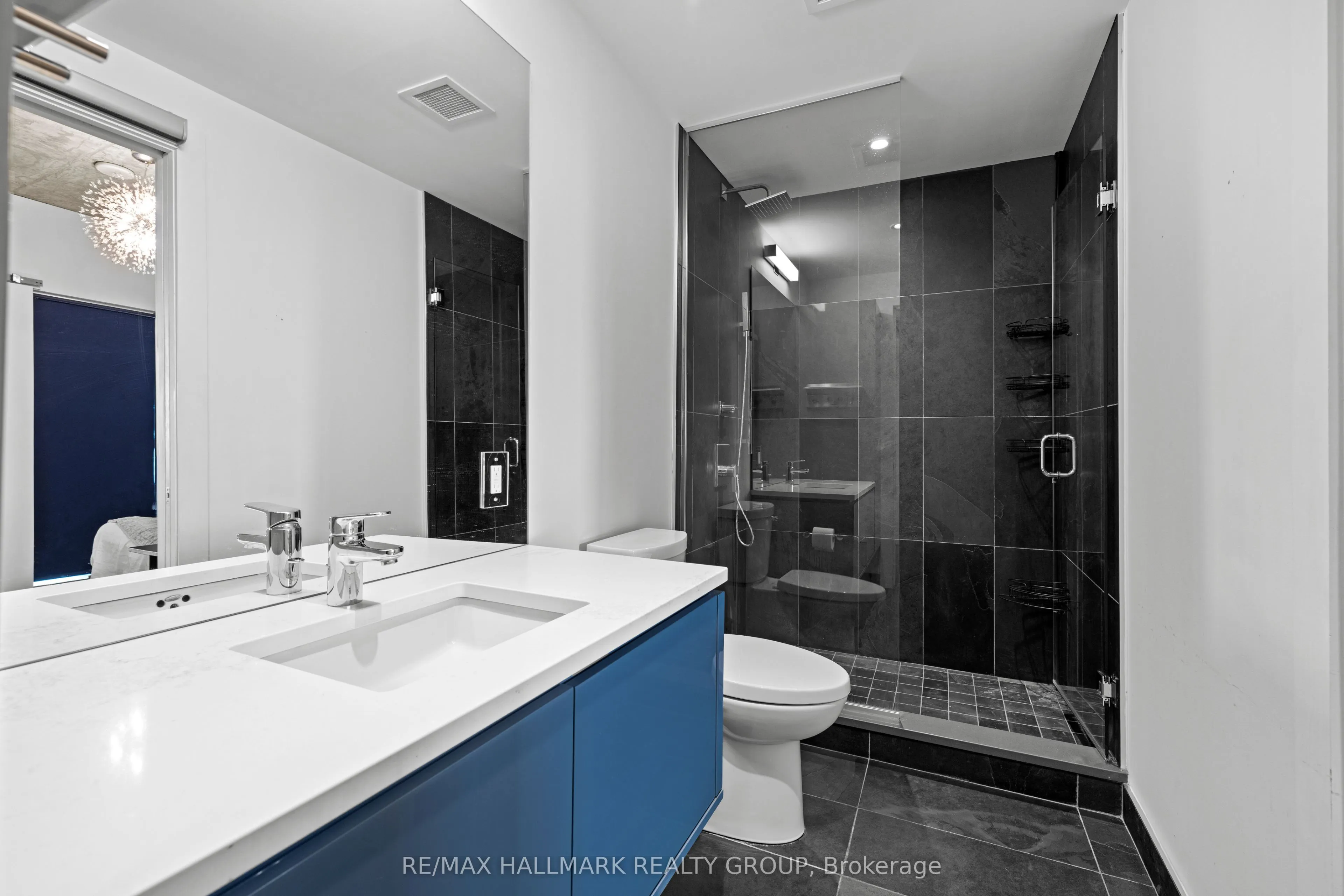 135 Barrette Street, #607