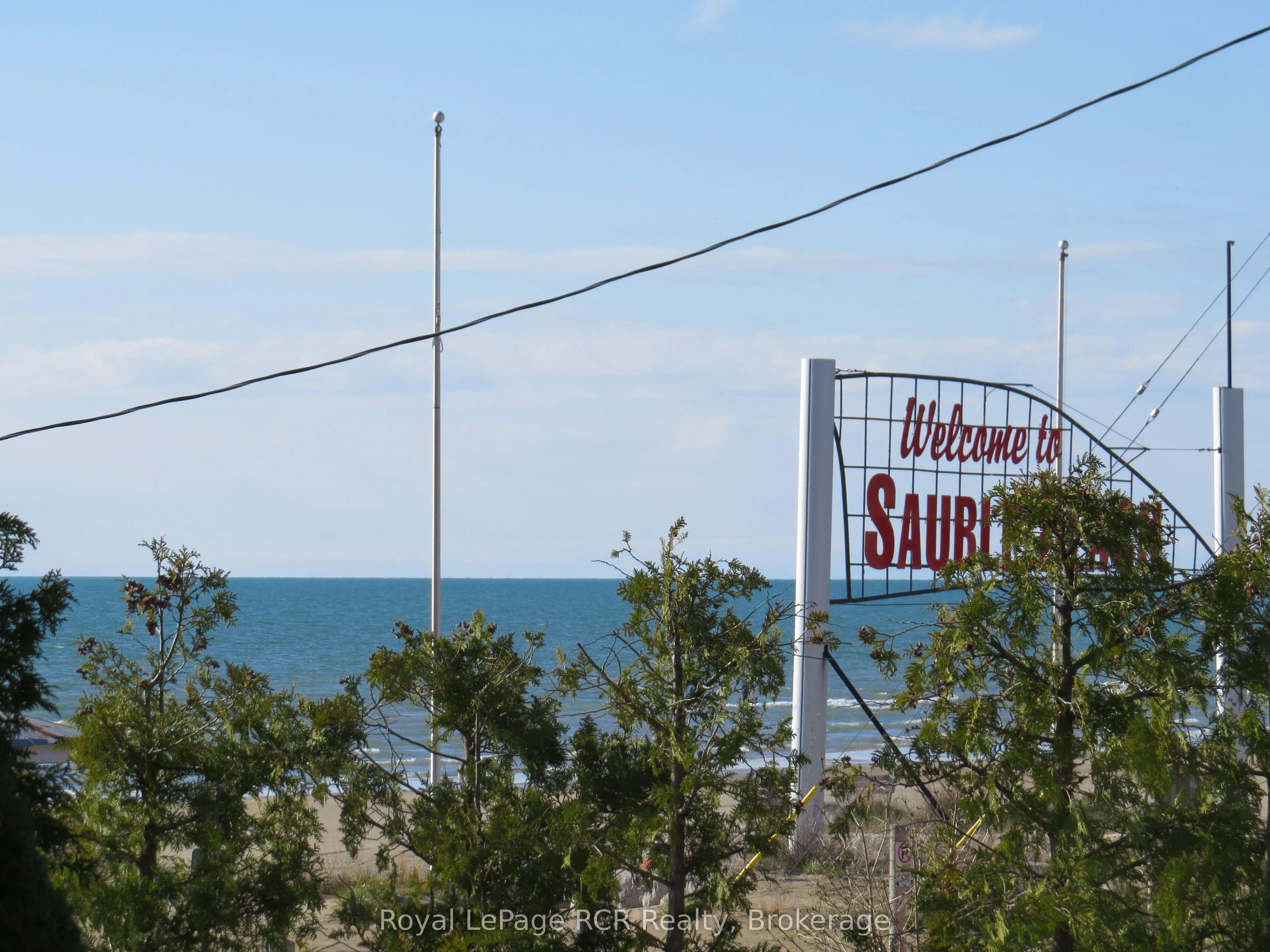 9 LAKESHORE Boulevard S
