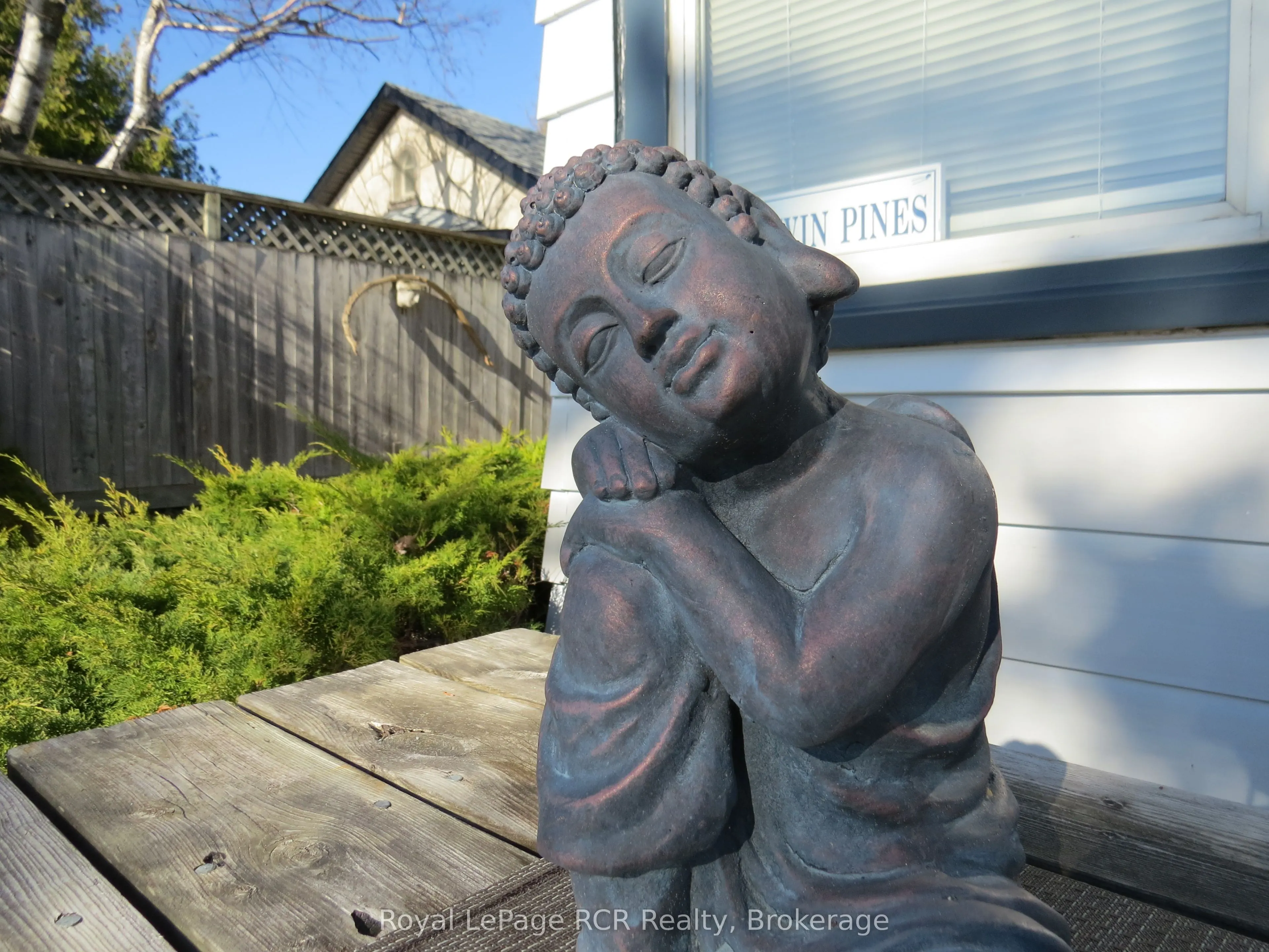 9 LAKESHORE Boulevard S