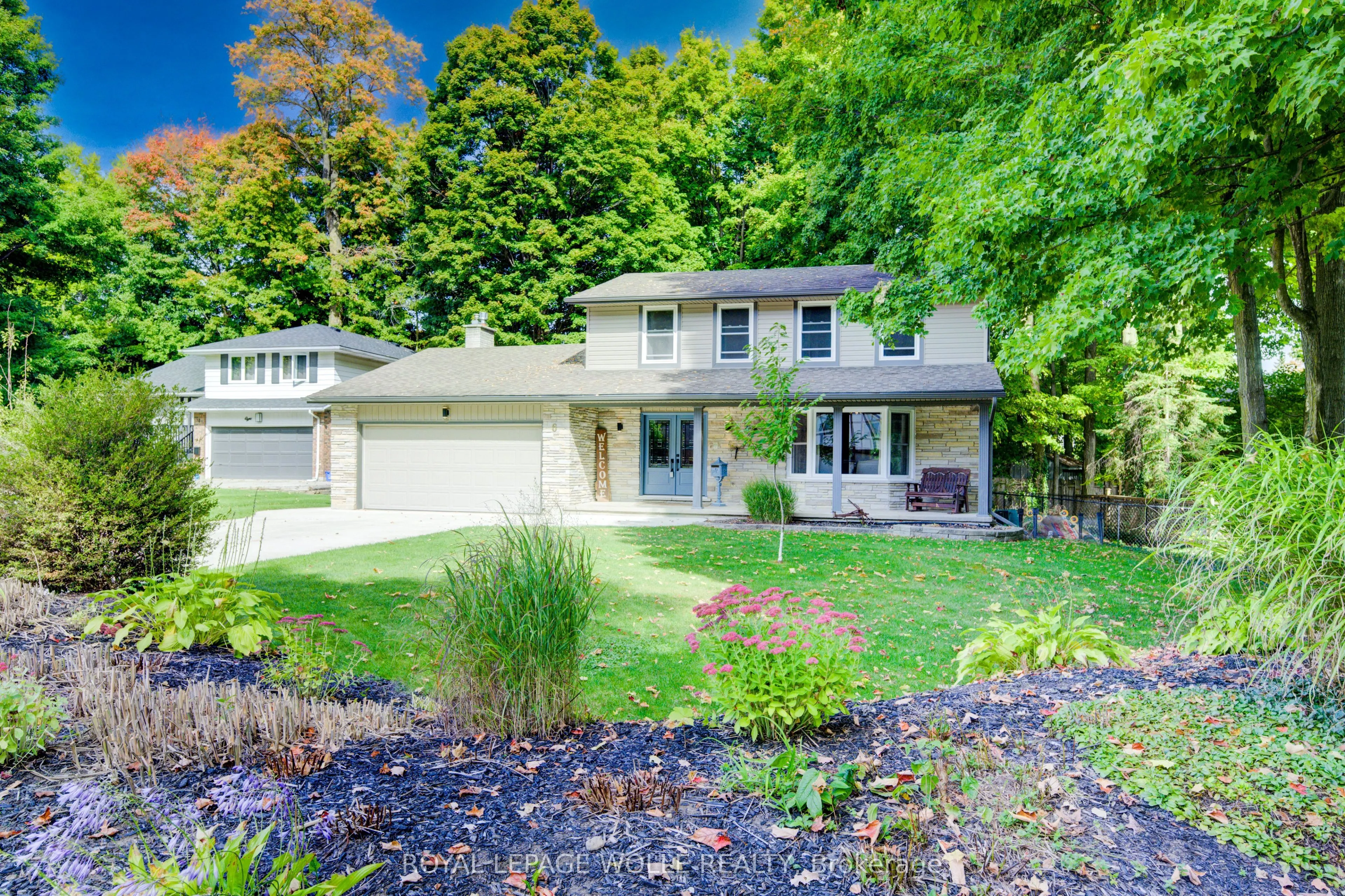 6 Purple Martin Court