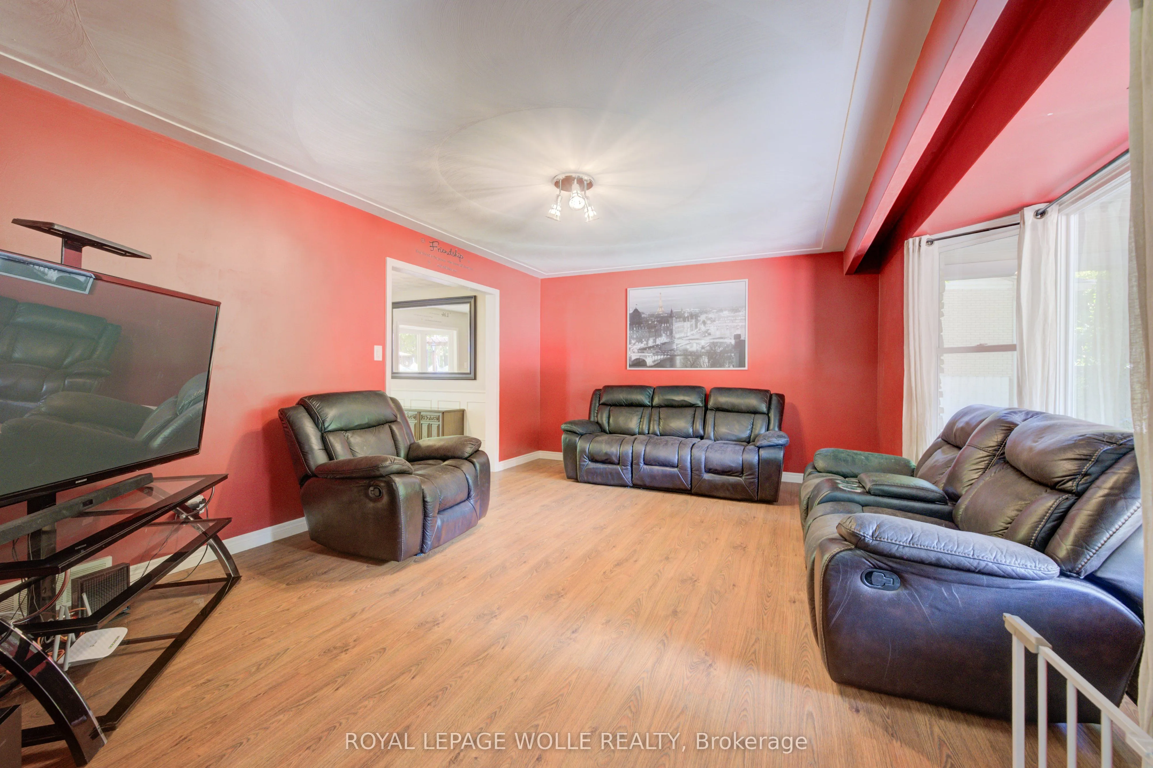 6 Purple Martin Court