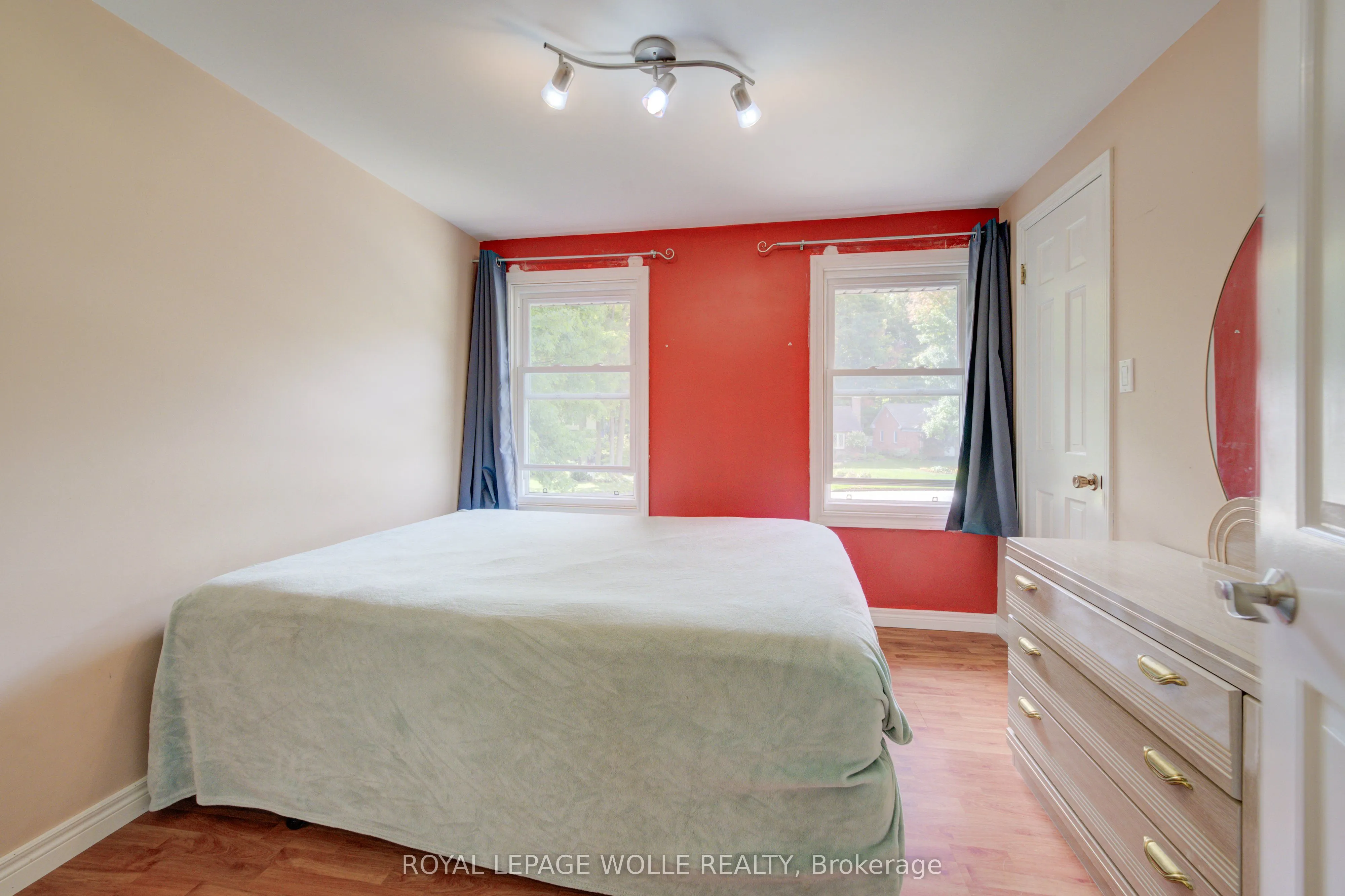 6 Purple Martin Court