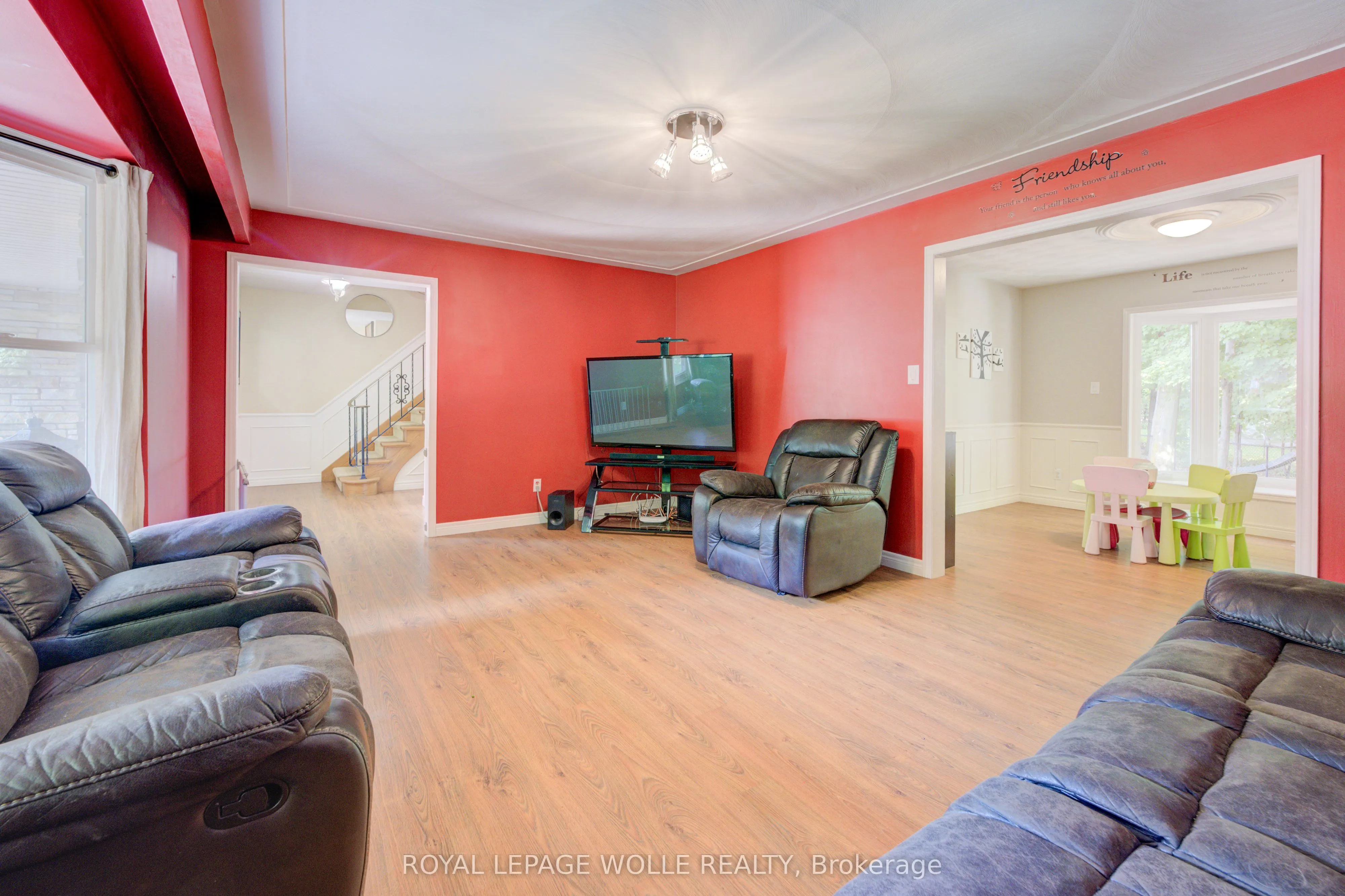6 Purple Martin Court