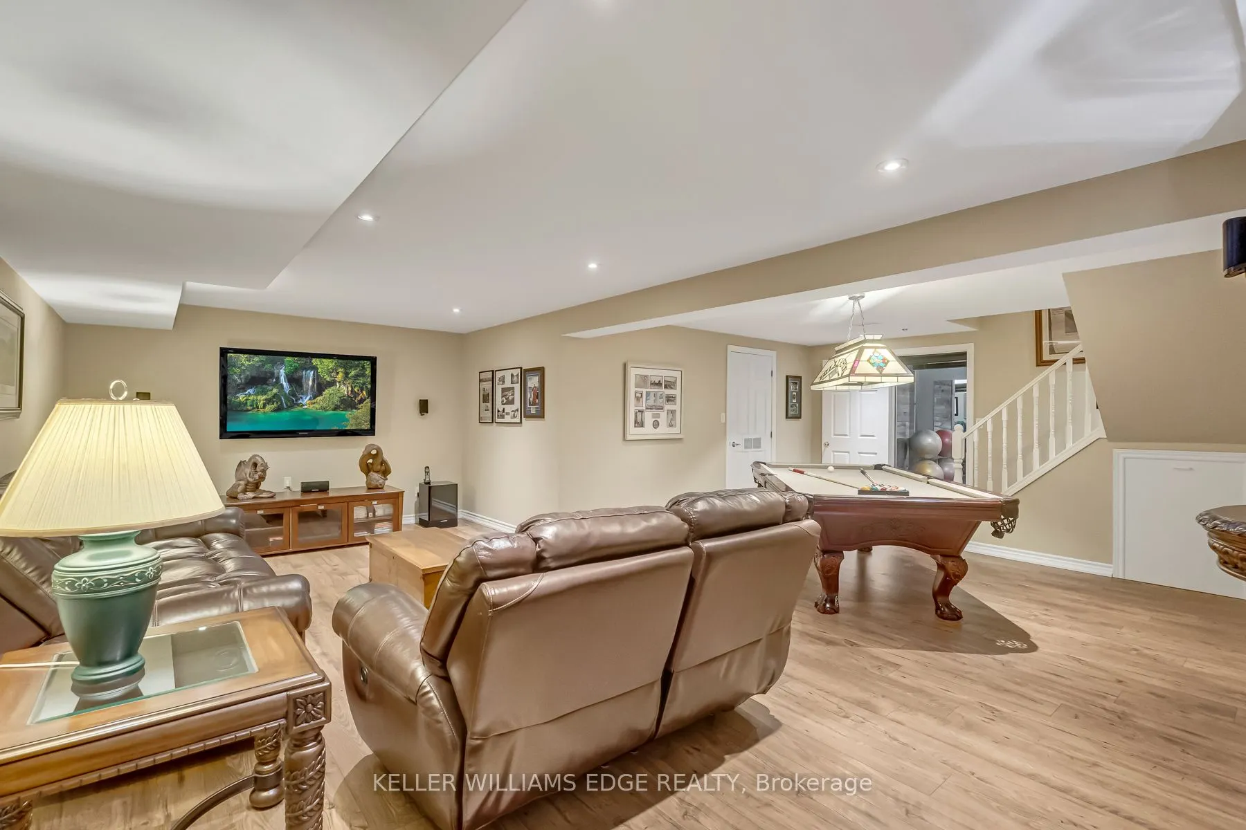 8 Lochside Drive
