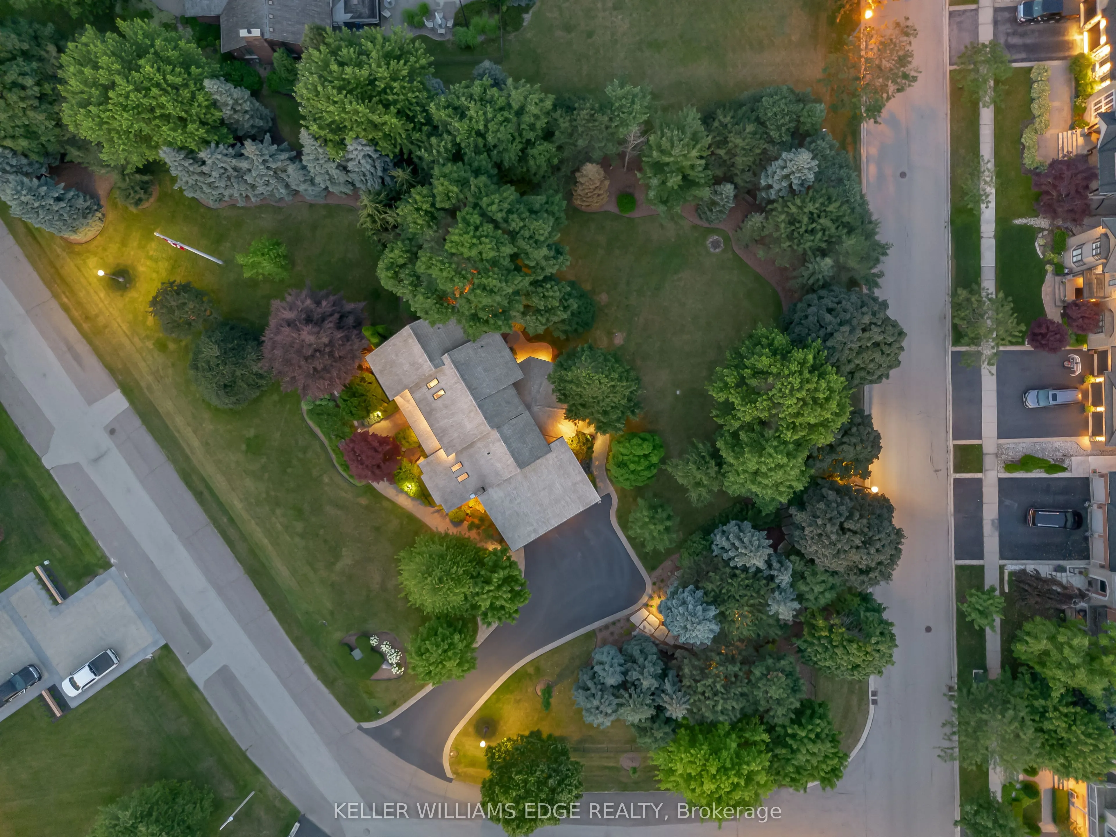 8 Lochside Drive