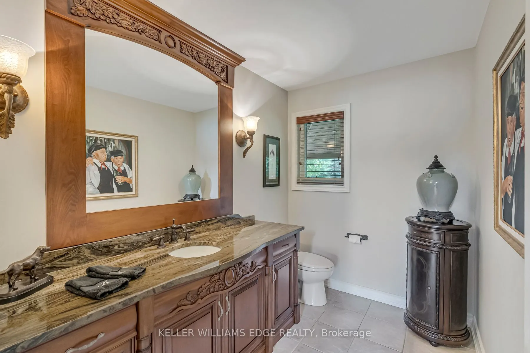 8 Lochside Drive