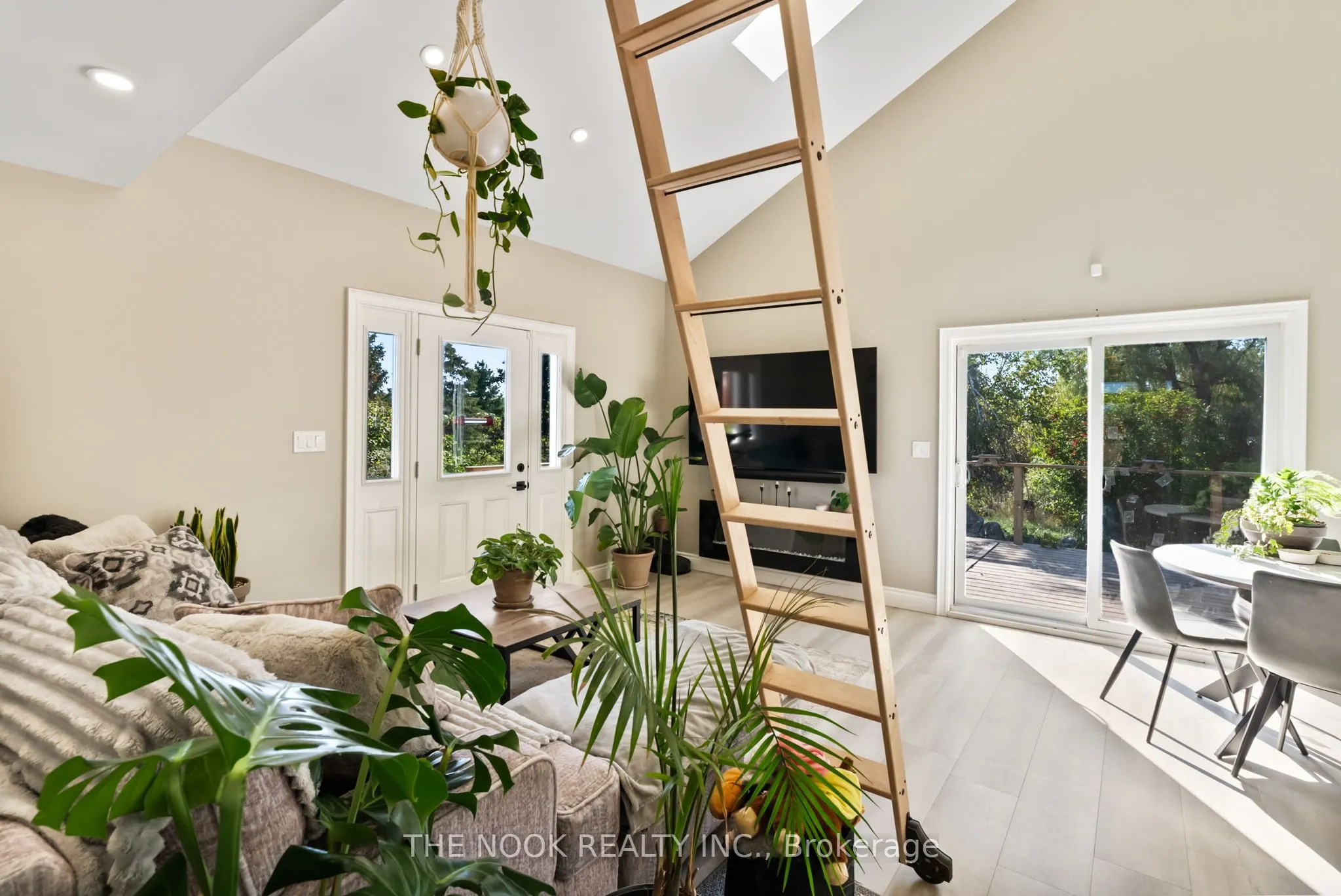 46 Mcguire Beach Road