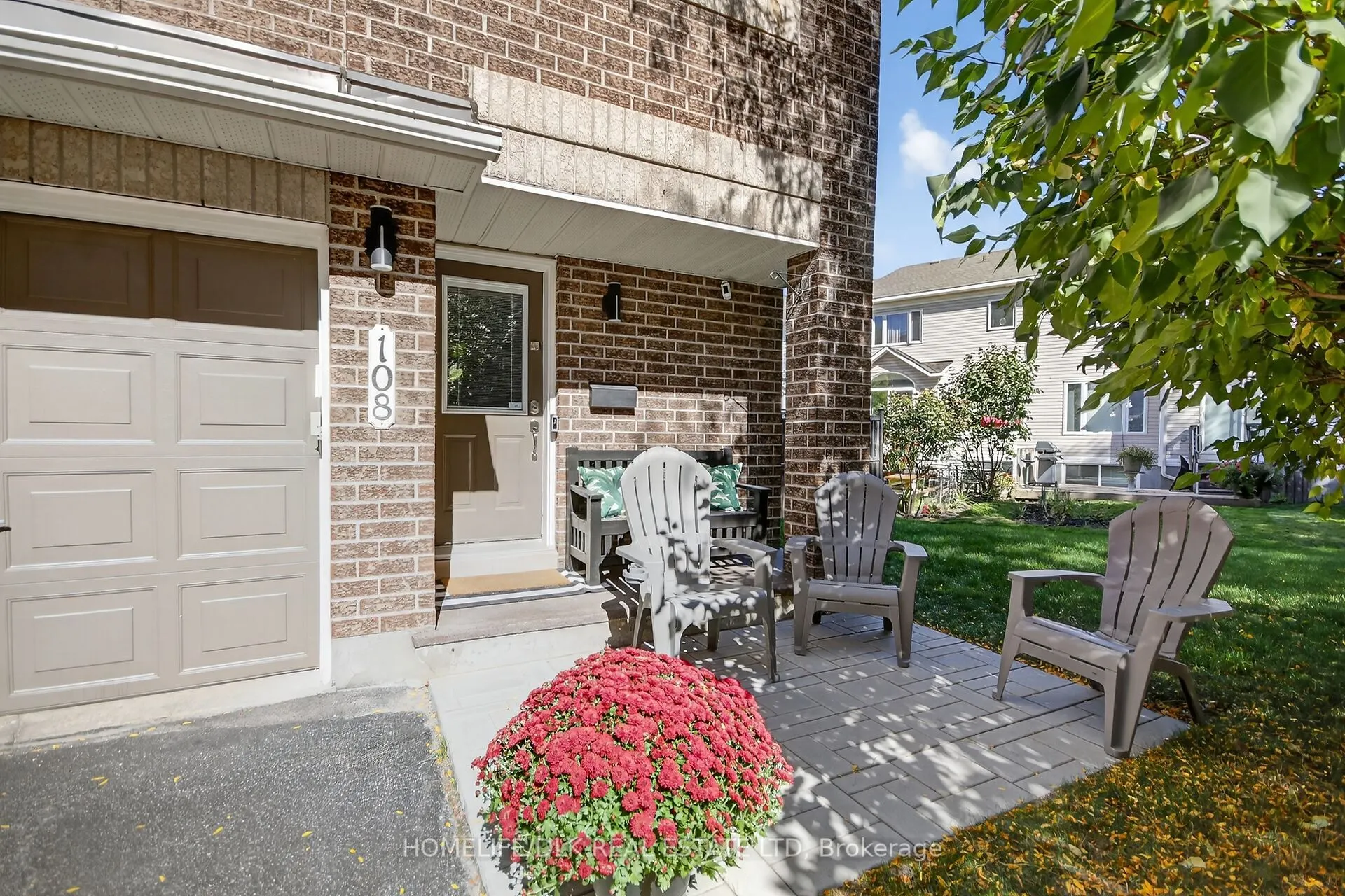 108 Landover Crescent