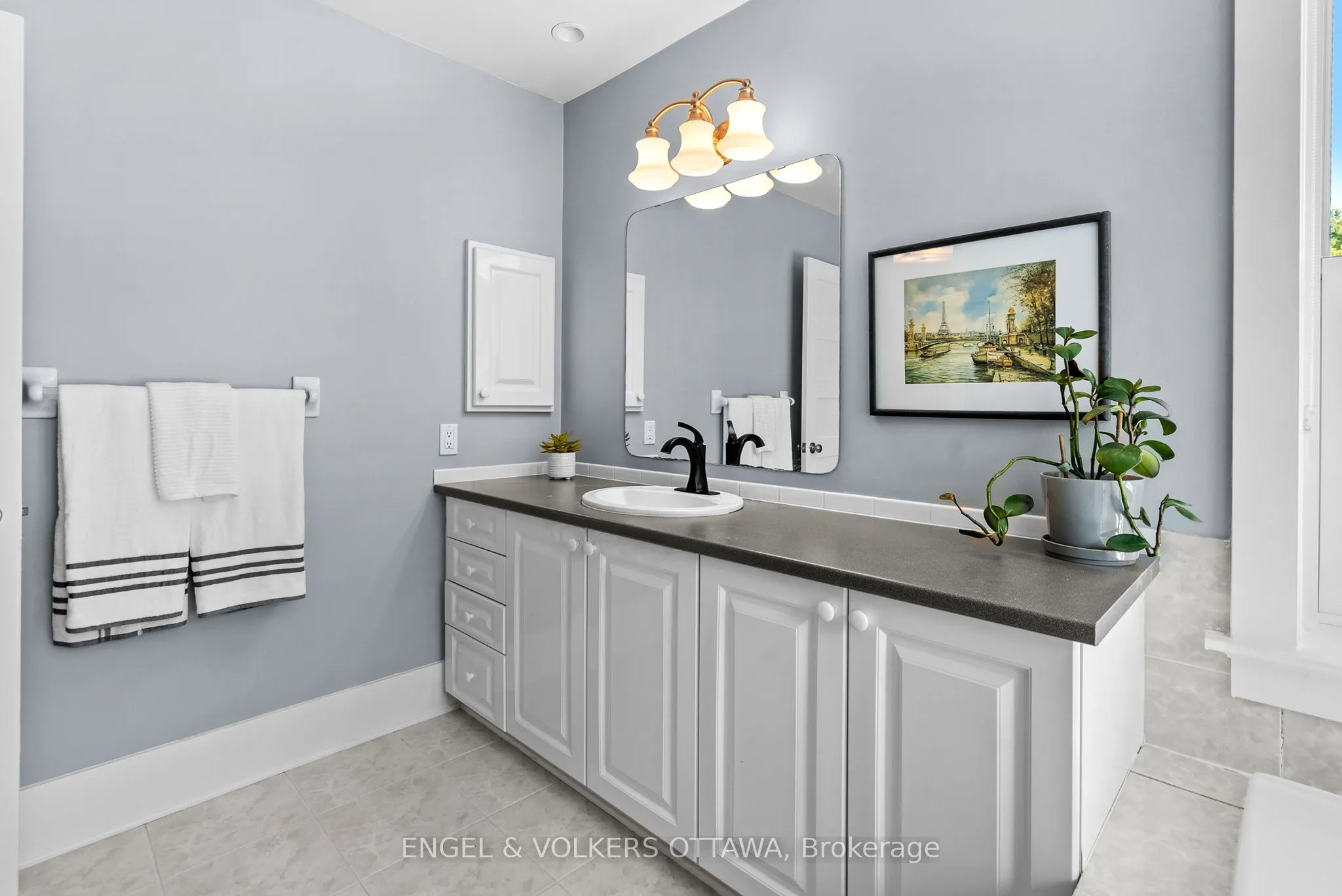 2139 Blue Willow Crescent
