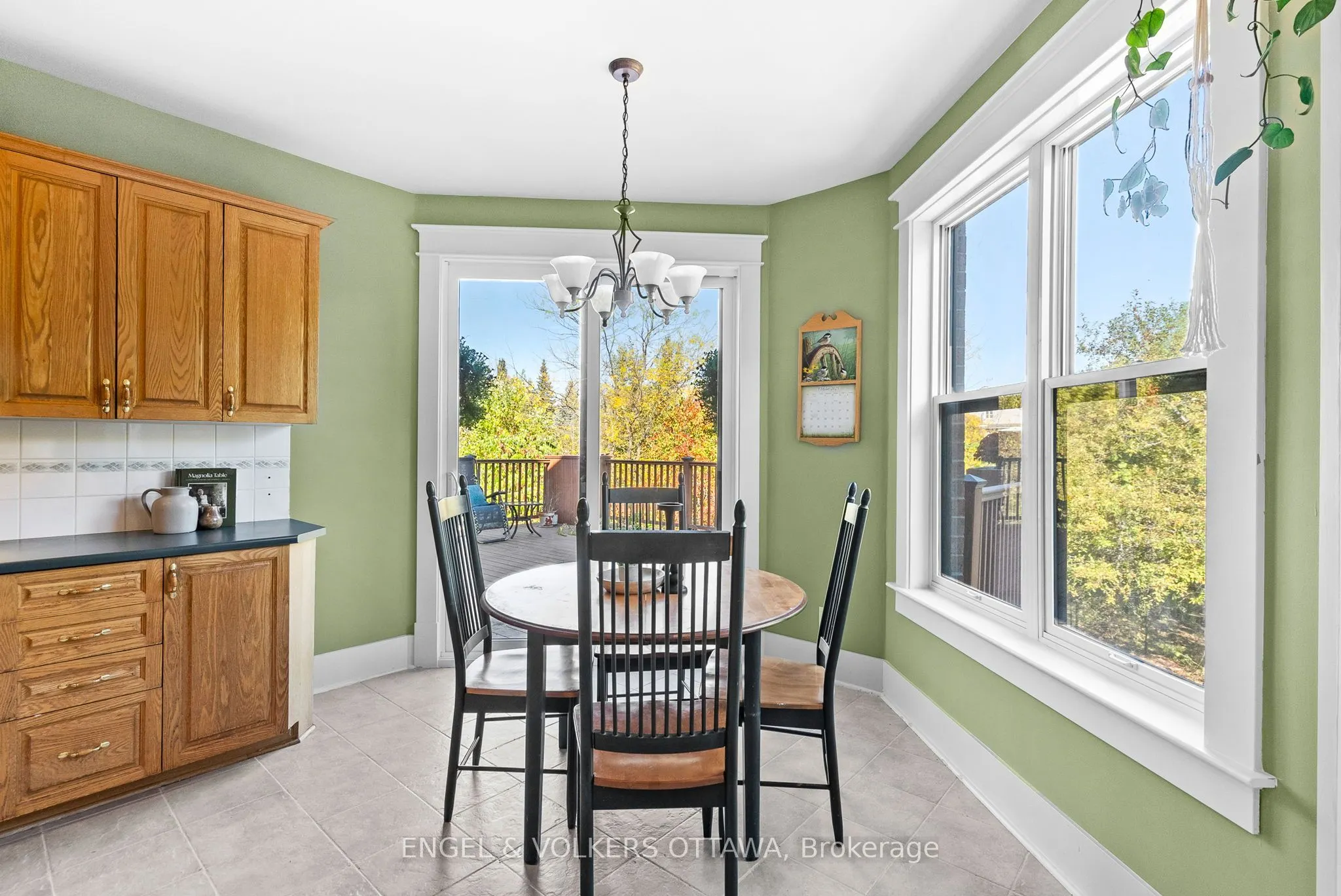 2139 Blue Willow Crescent