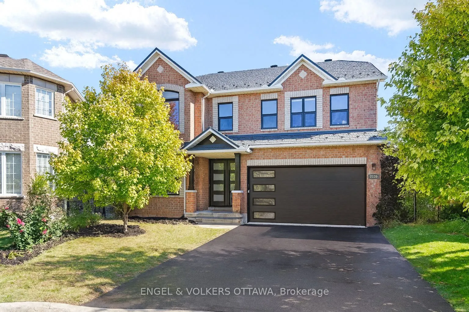 2139 Blue Willow Crescent