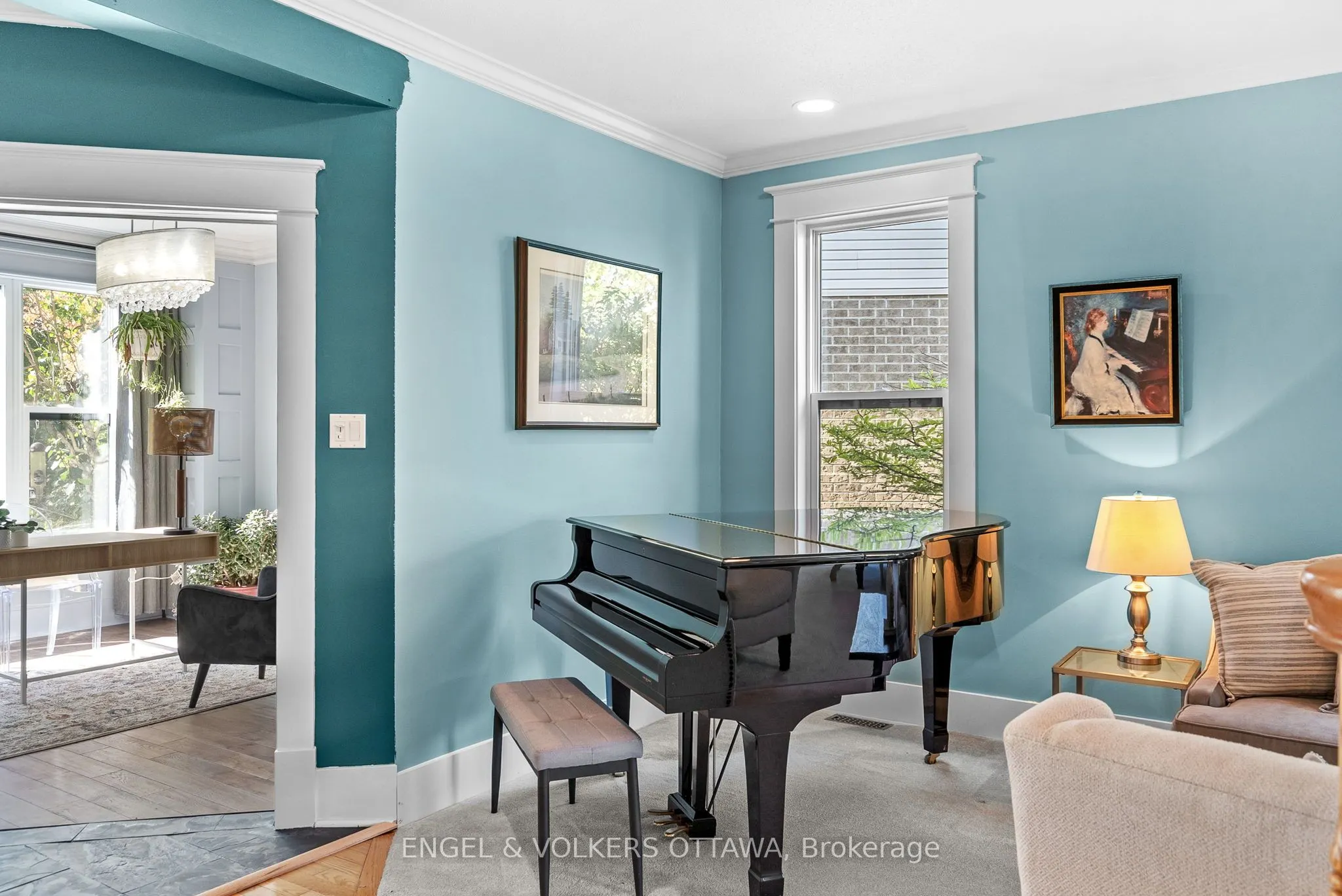 2139 Blue Willow Crescent