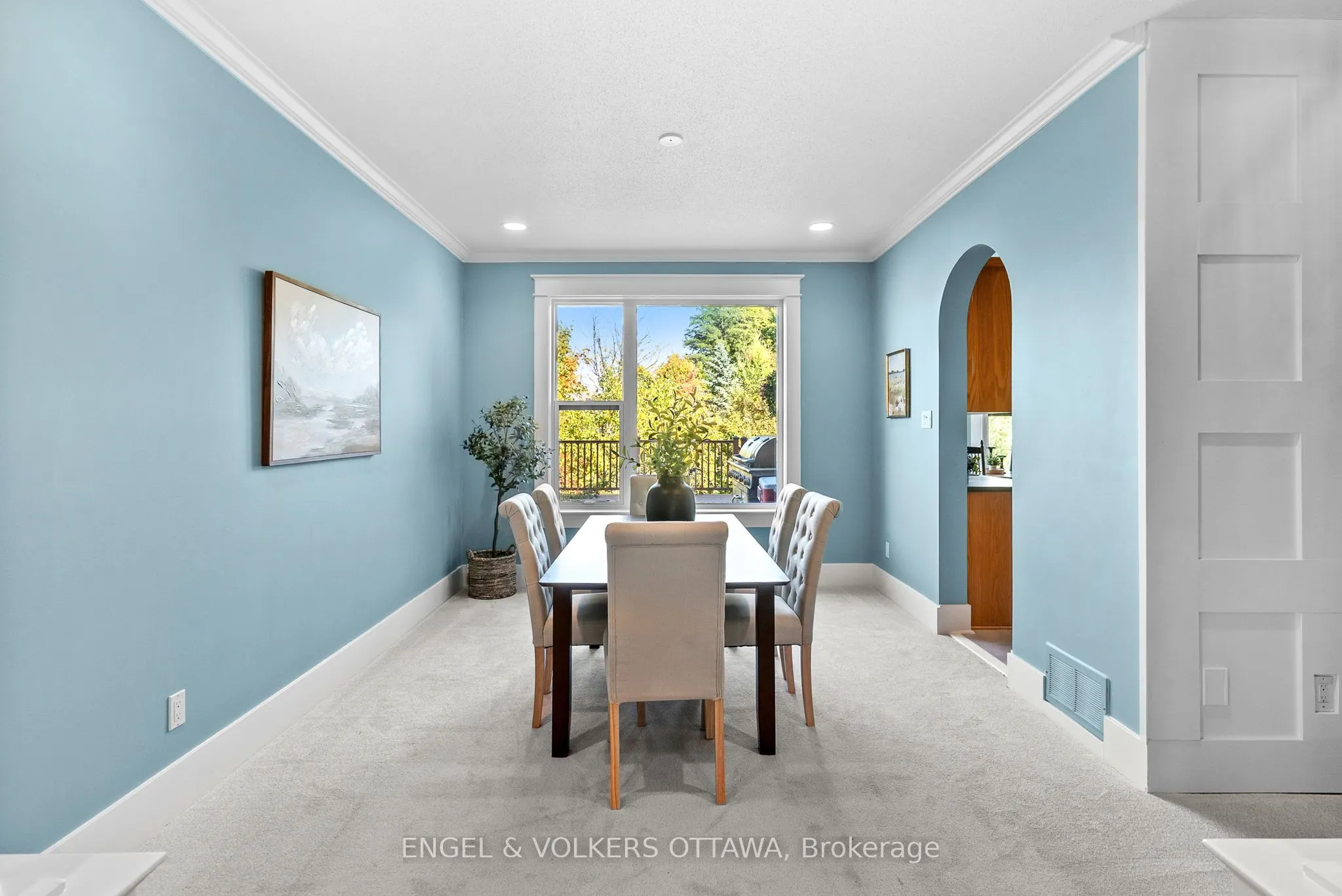 2139 Blue Willow Crescent