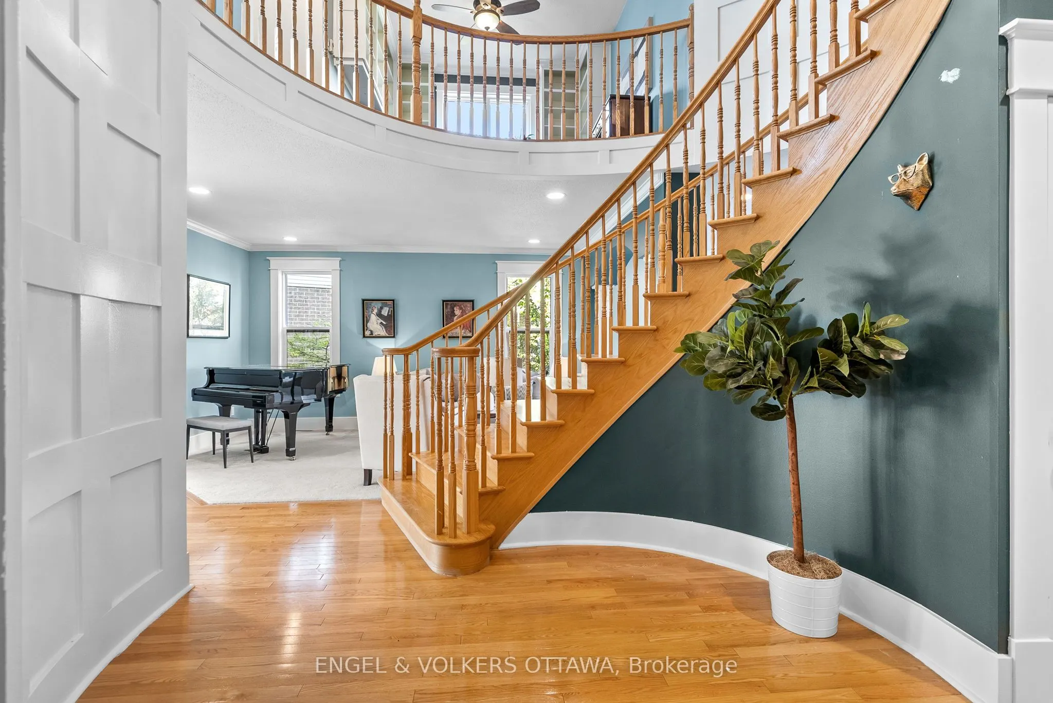 2139 Blue Willow Crescent