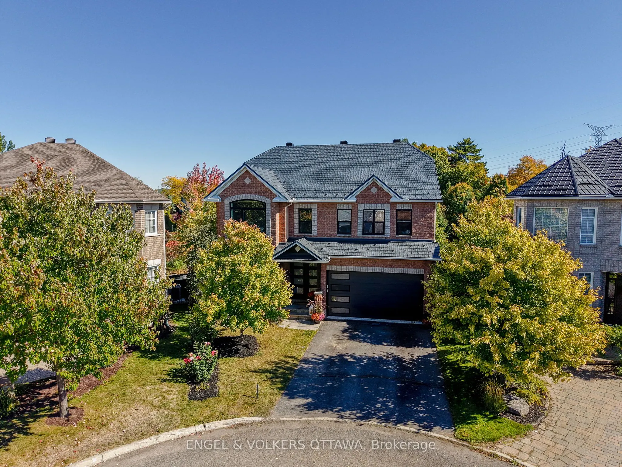 2139 Blue Willow Crescent