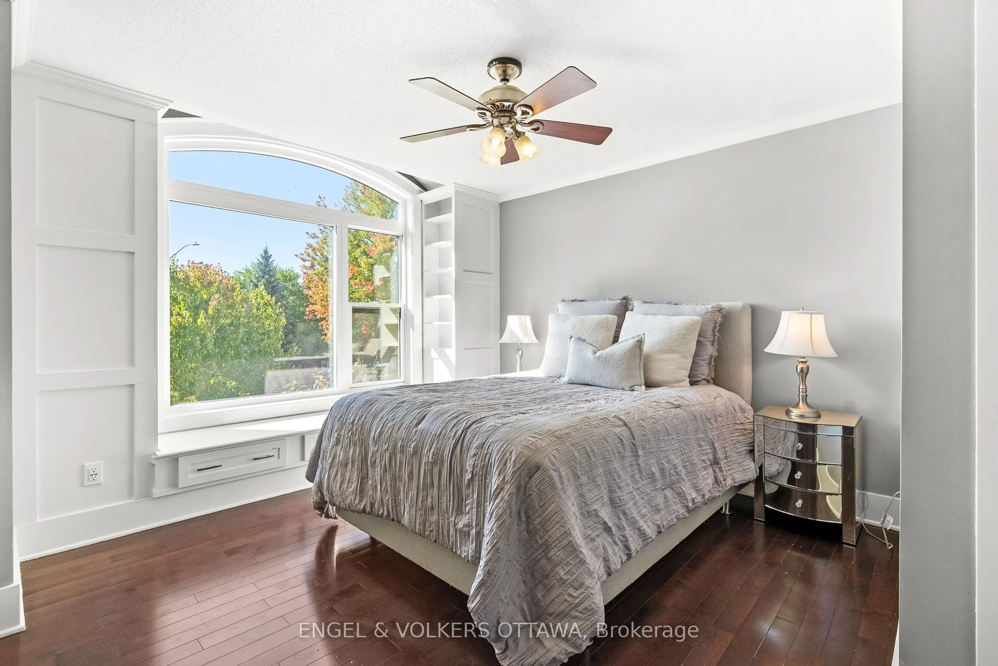 2139 Blue Willow Crescent