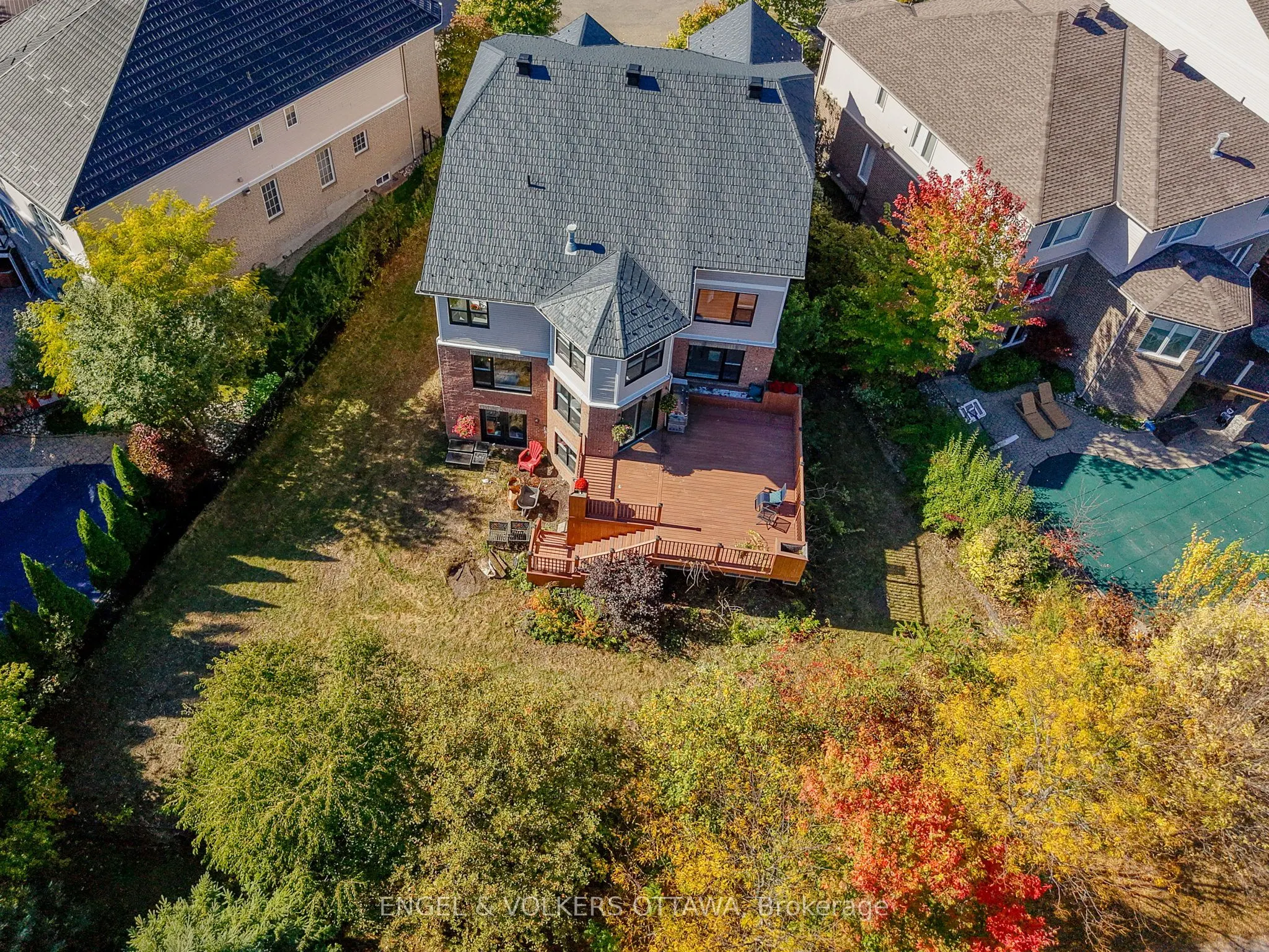 2139 Blue Willow Crescent