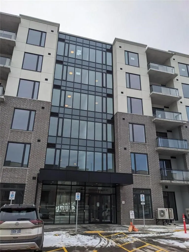 107 Roger Street, #102
